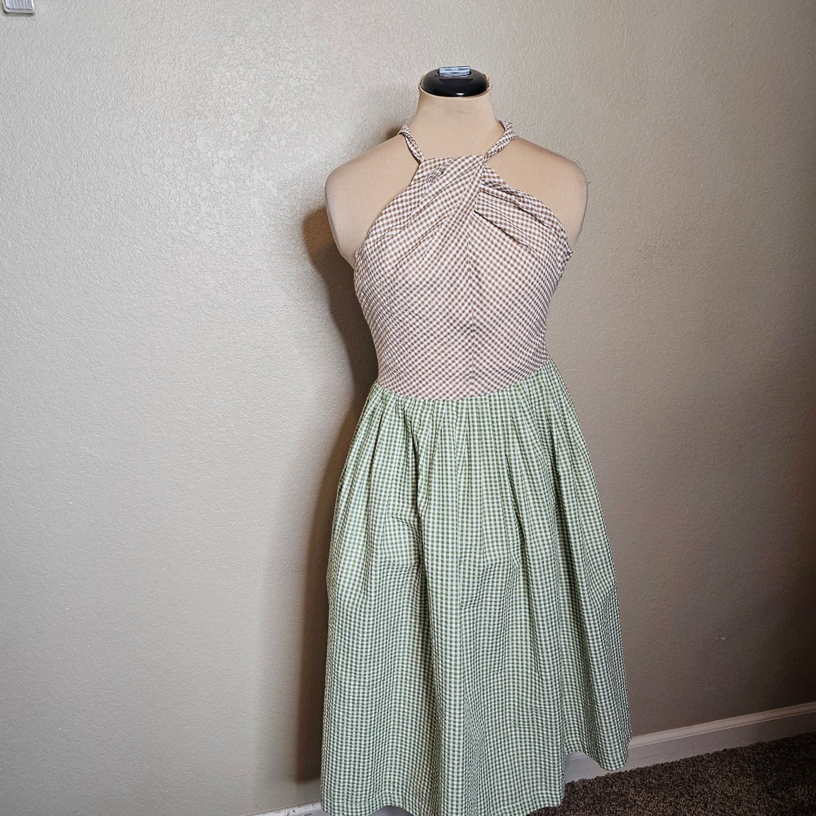 Gal Meets Glam Collection Gingham Halter Midi Dress Brown Green Size 0 Pockets