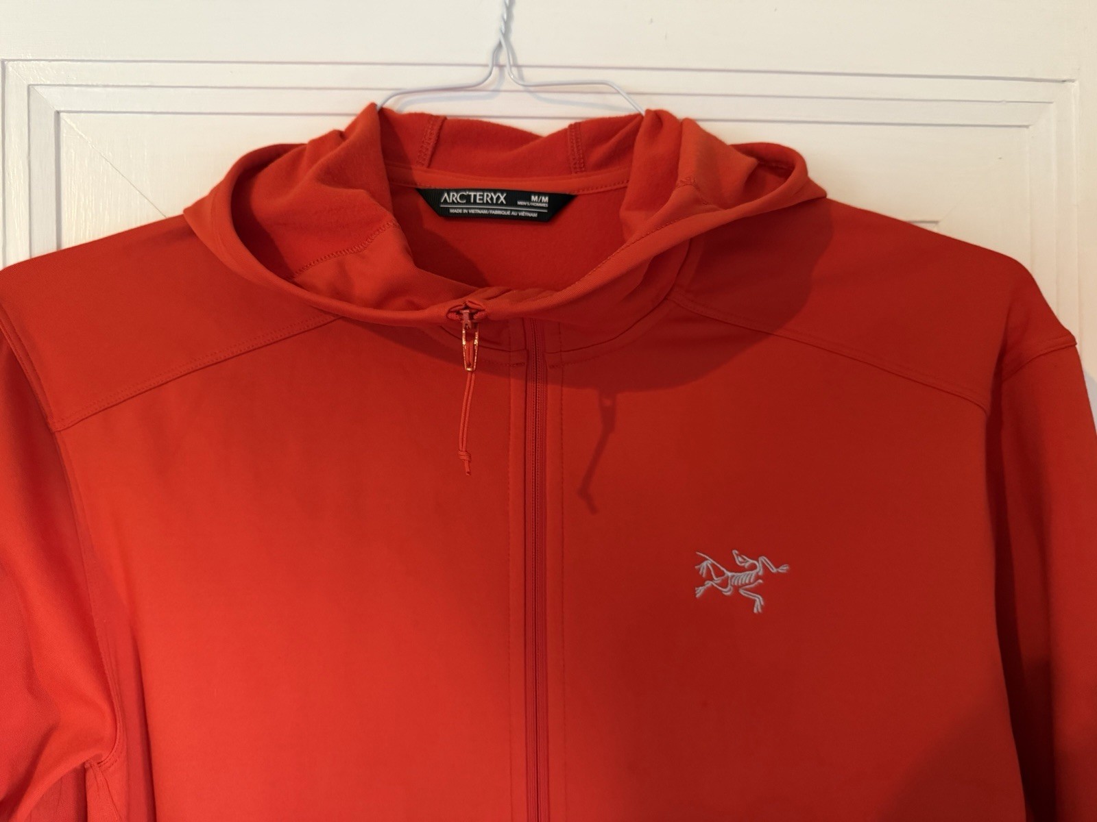 Arc’teryx Kyanite Lightweight Hoody Red/Orange Men’s Medium Excellent!