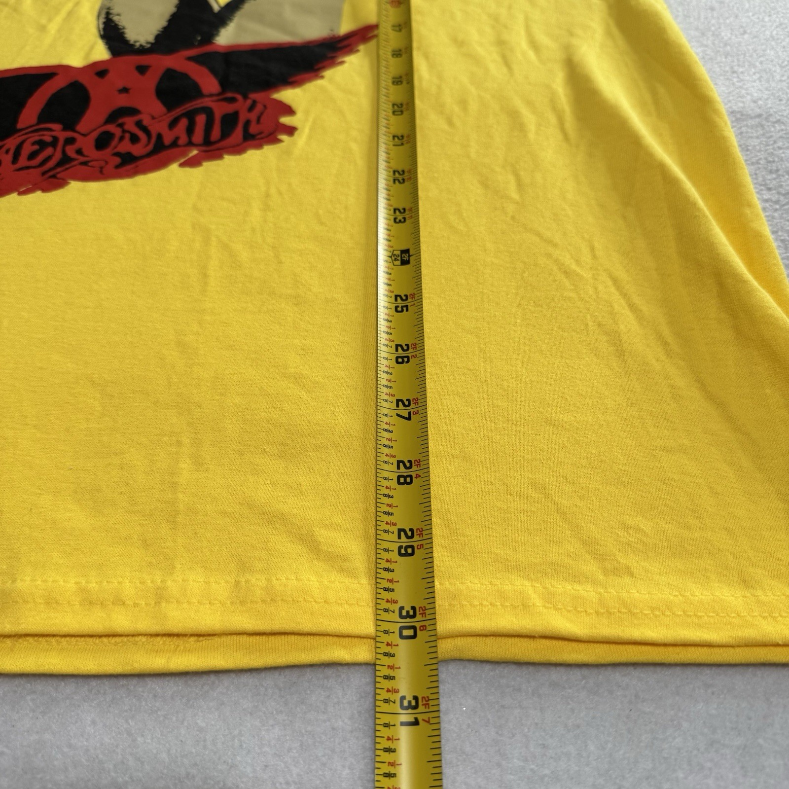 Aerosmith Walk This Way Graphic Tee Men’s Large Yellow Short Sleeve Cotton NWOT