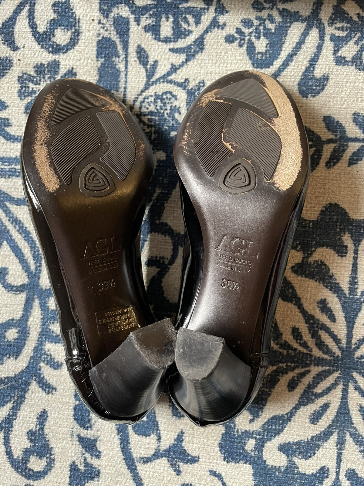 AGL Attillio Giusti Leombruni black patent leather pumps 36.5 heels almond toe