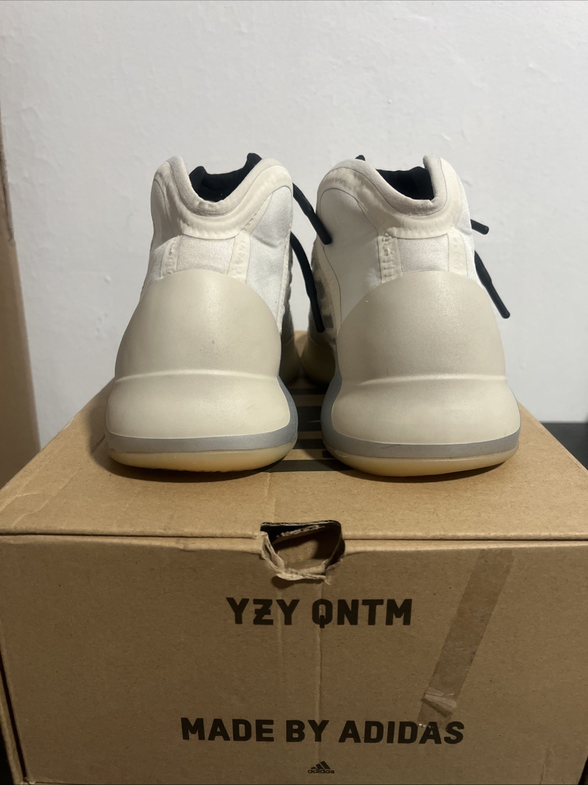 Size 4 – adidas Yeezy Quantum Mist Slate