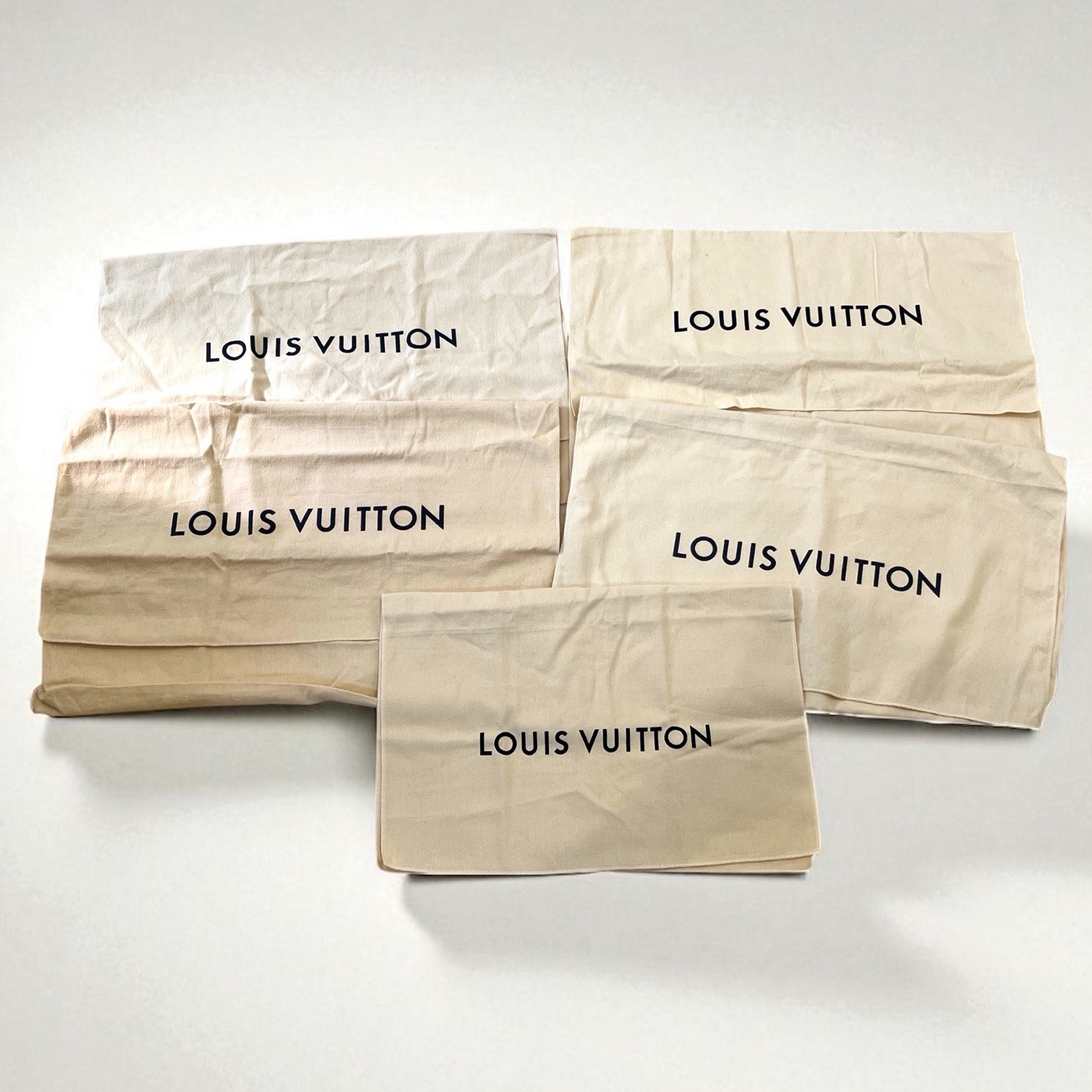 Louis Vuitton Dust Bag Set (5 pcs): 4 × ~21.6in × 13.7in + 1 × ~17.7in × 11.8in
