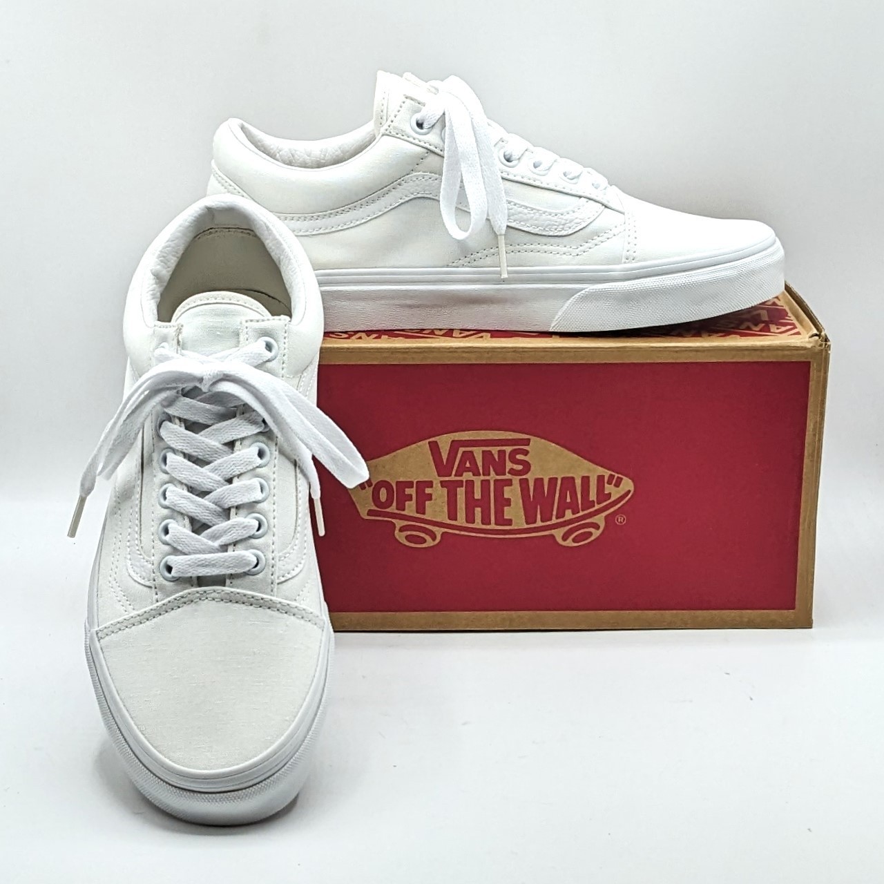 VANS “Old Skool Unisex Side Stripe Lace-Up” Sneaker (True White) Youth & Women’s