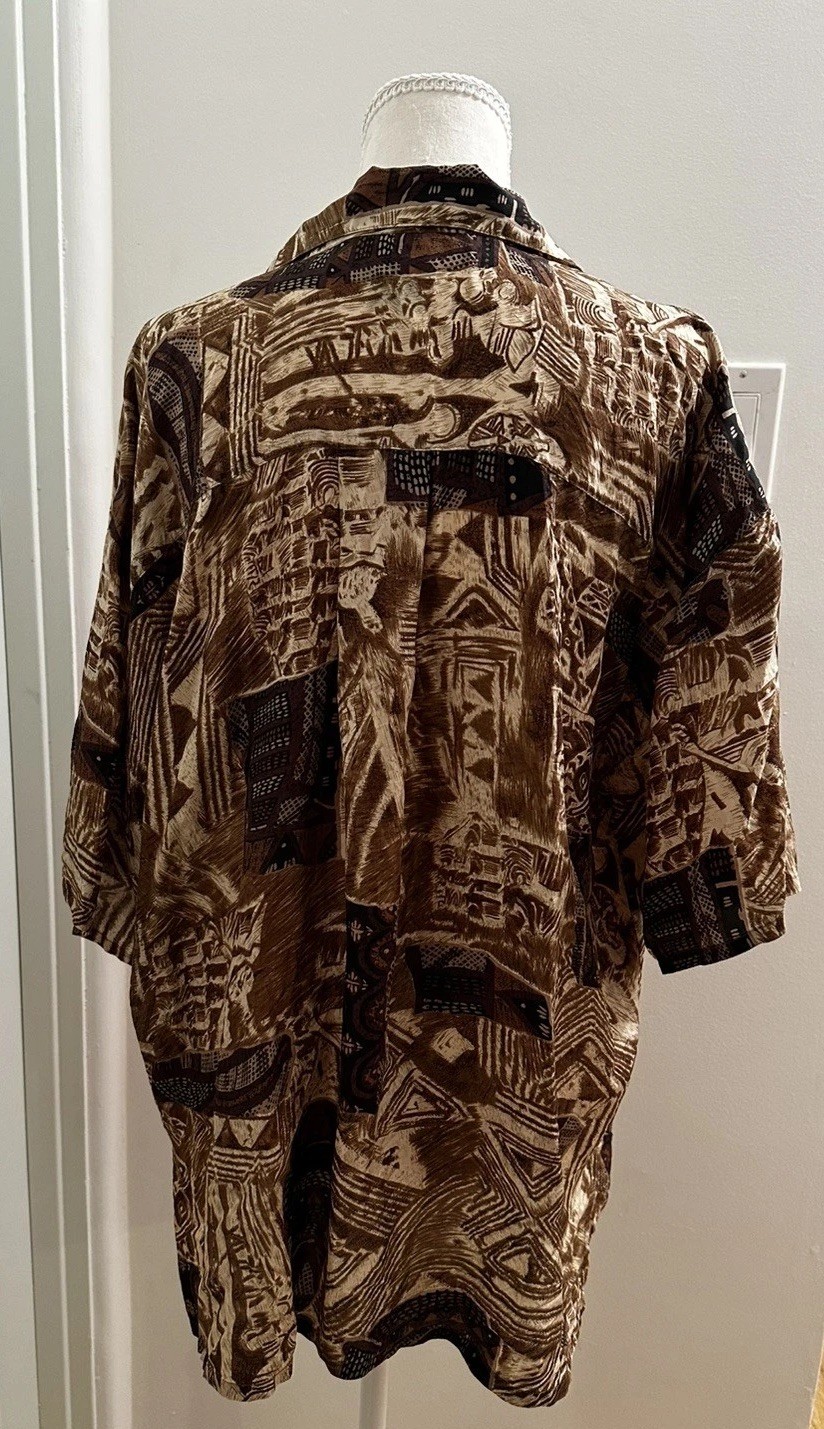 Options Melrose Short Sleeve Button Down Collared Shirt Size L – SEE DESCRIPTION