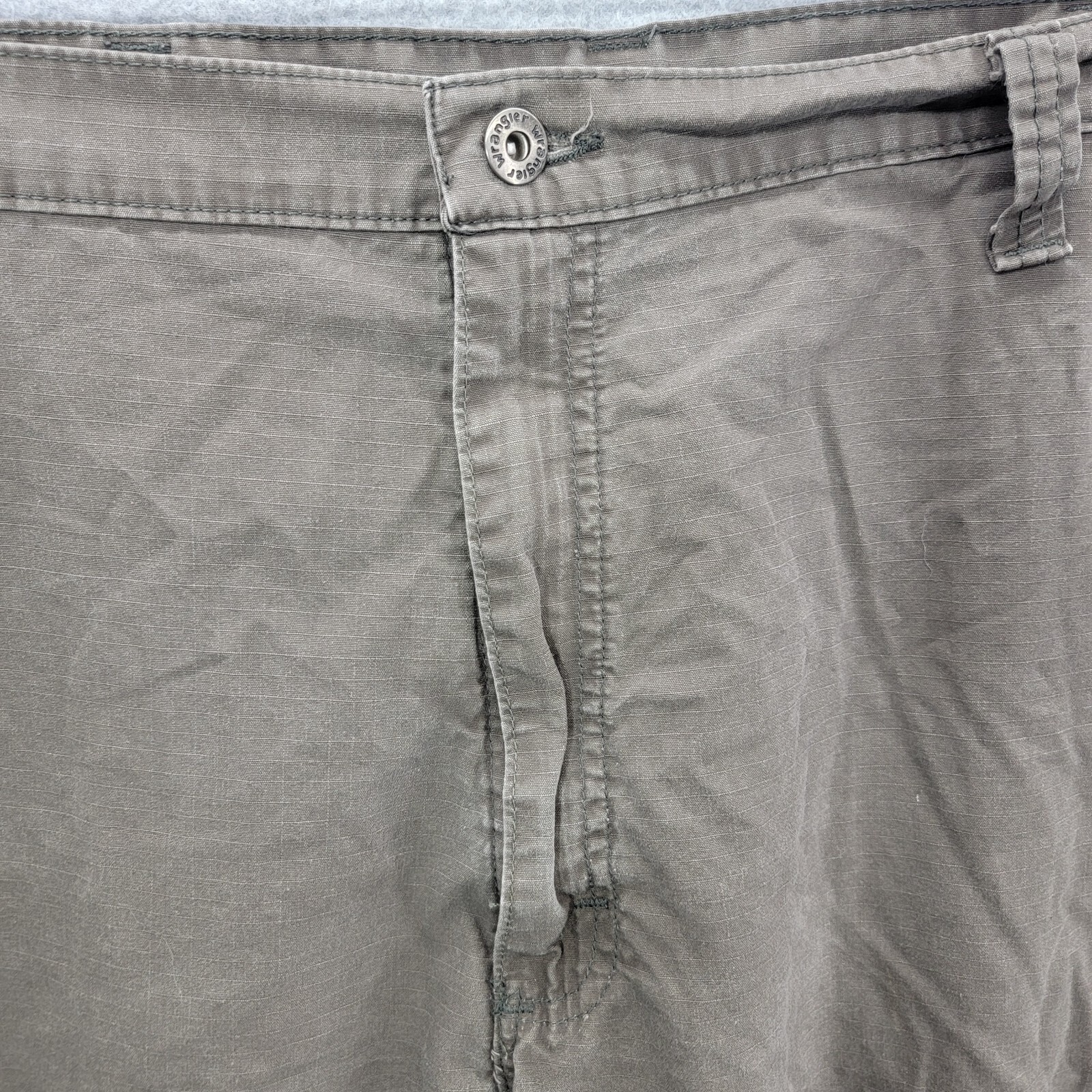 Wrangler pants mens 40×30 work pants 70L3WOD CARGO