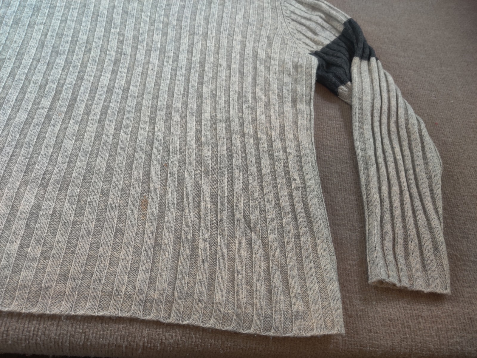 CRB Khakis Mens Medium Lambswool Acrylic Blend Pullover Sweater Gray V Neck