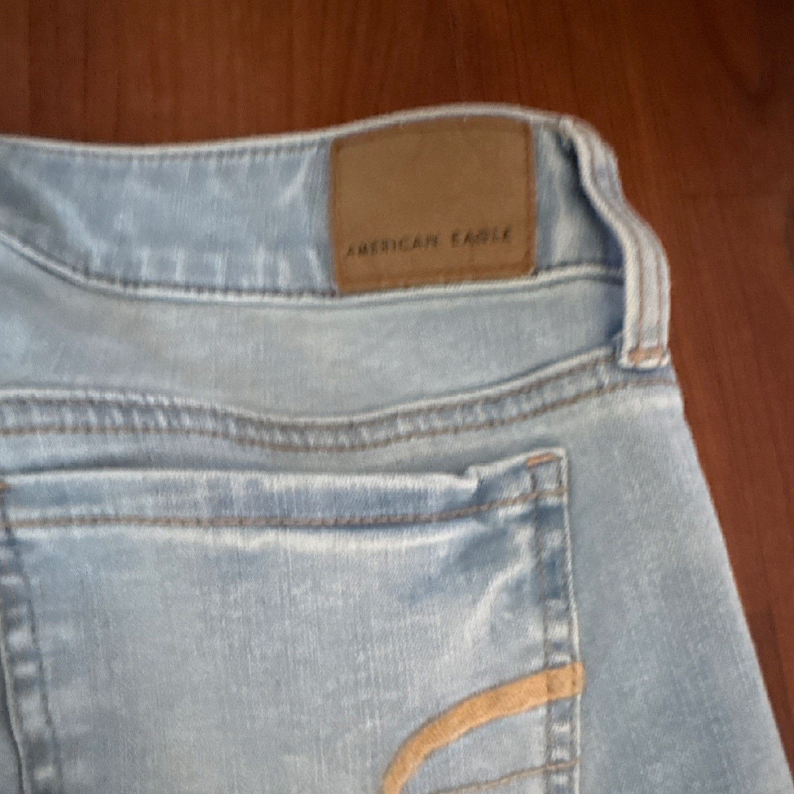 American Eagle Women’s Light Blue Skinny Denim Jeans 5-Pocket Solid Regular