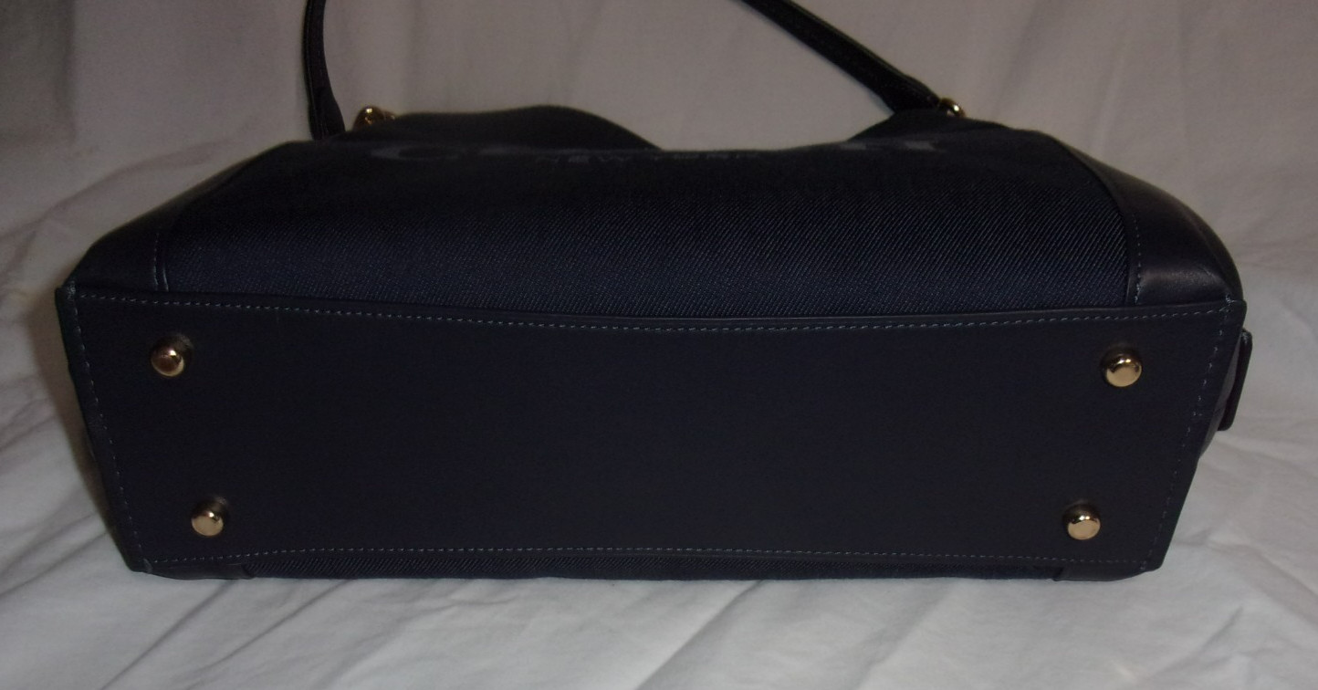 Coach Lori C0670 Shoulder Bag in Deep Navy Soft Leather &Canvas