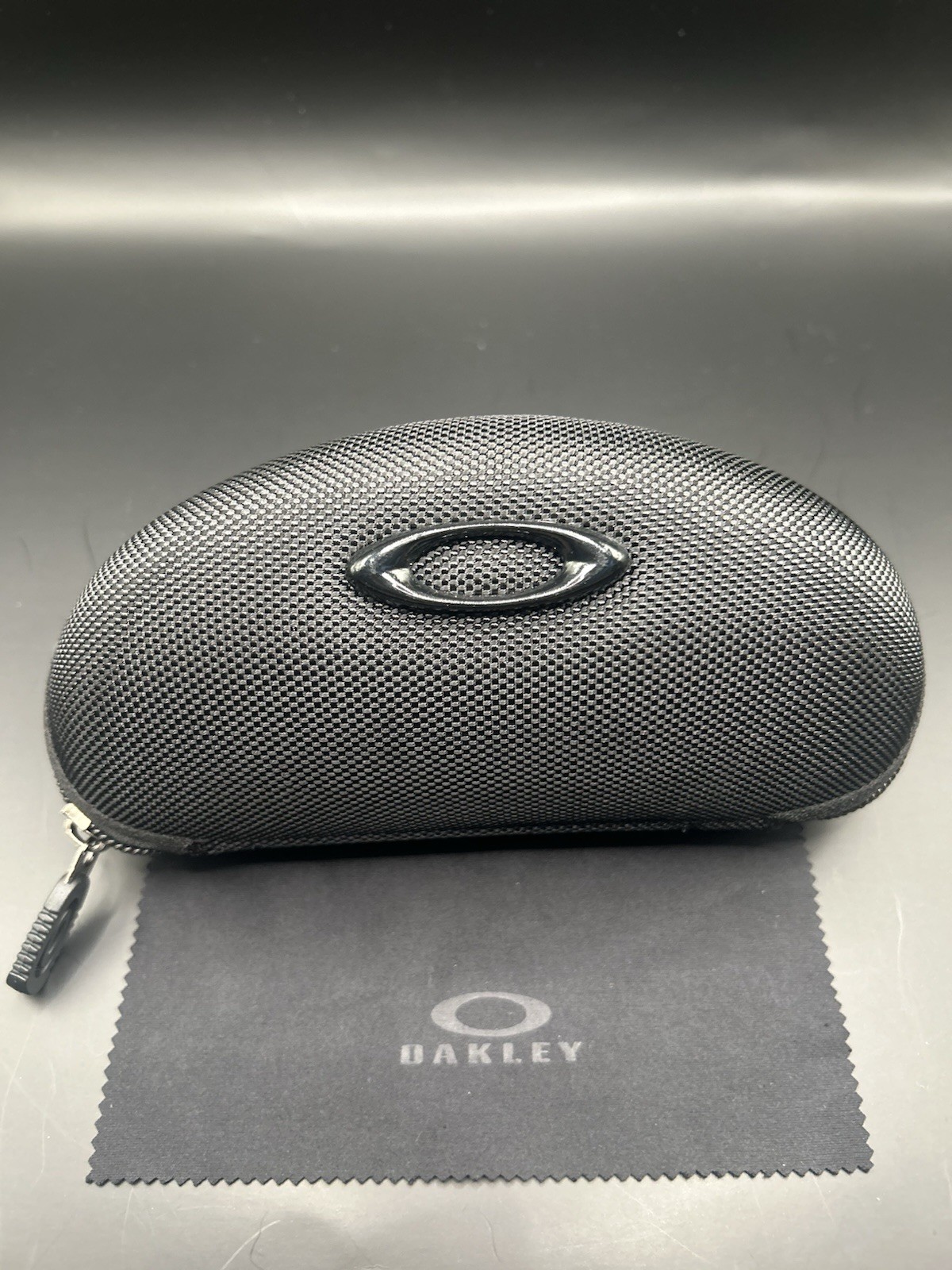 Oakley Crosshair OO4060 Polarized Sunglasses Matte Black Frame Gray Lenses NEW