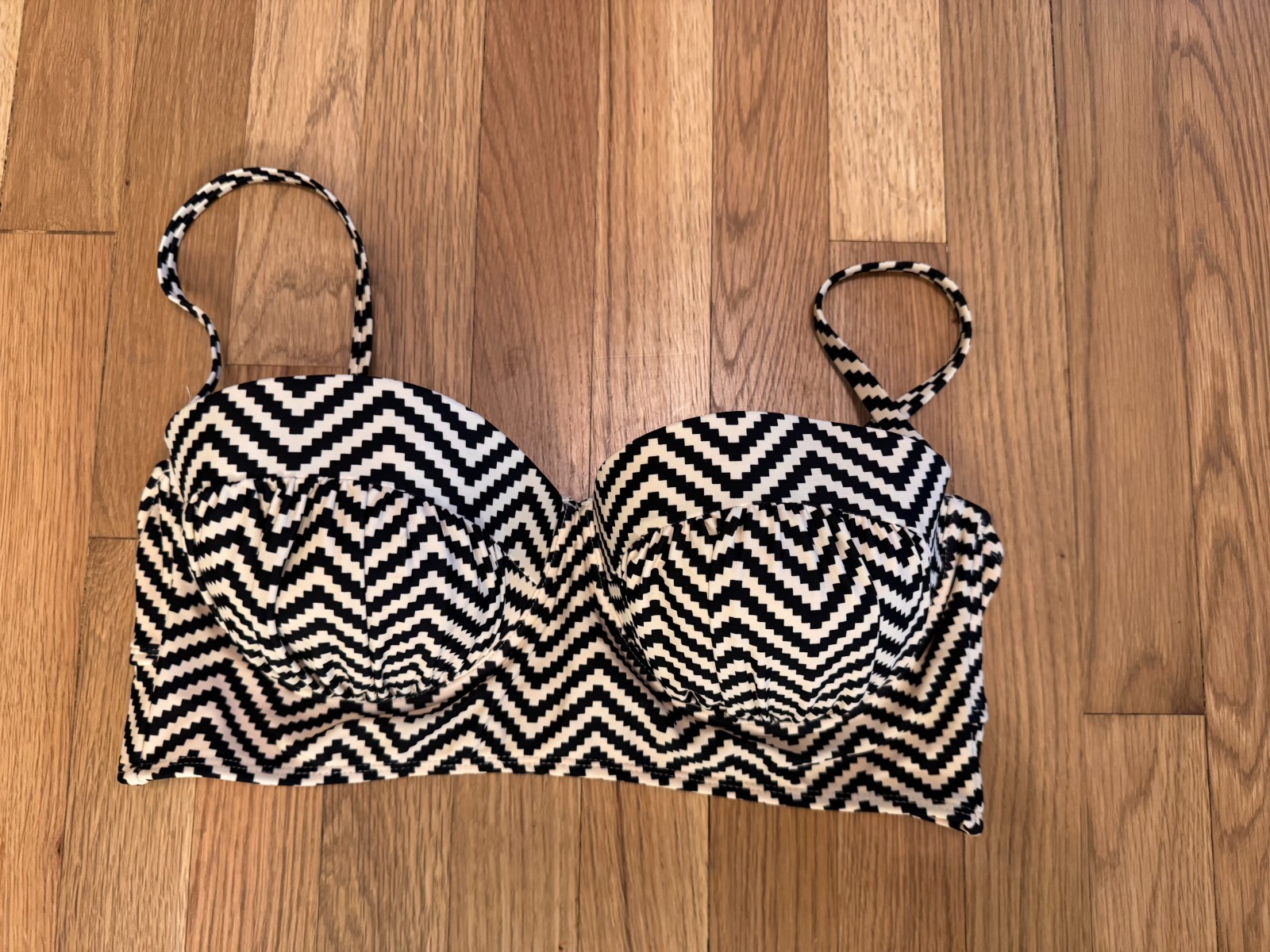 Xhilaration XL Black Cream Chevron Underwire Bikini Top Adjustable Straps