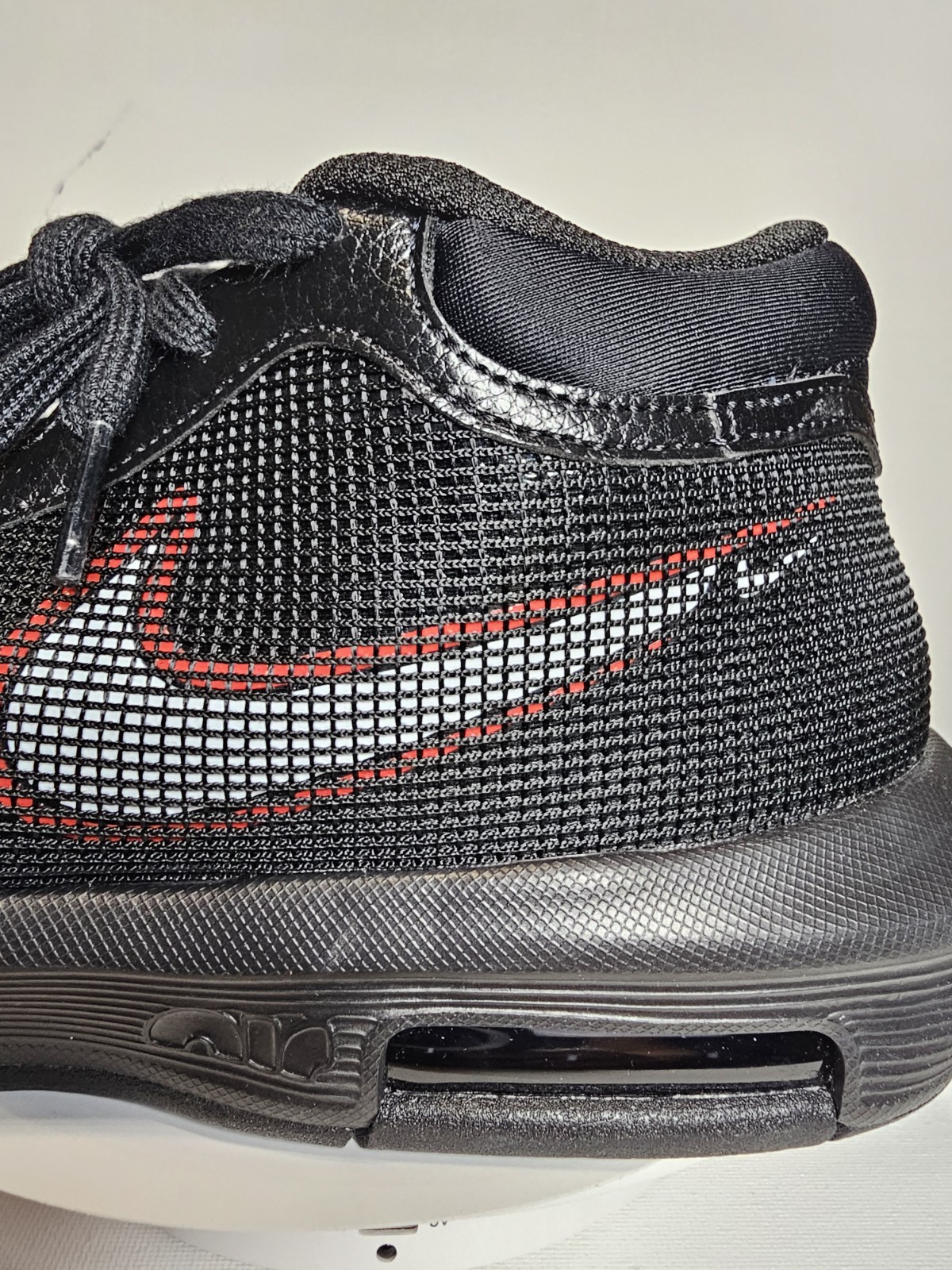 Nike LeBron Witness VIII Basketball Shoes FB2239-005 Black Red Men’s 9