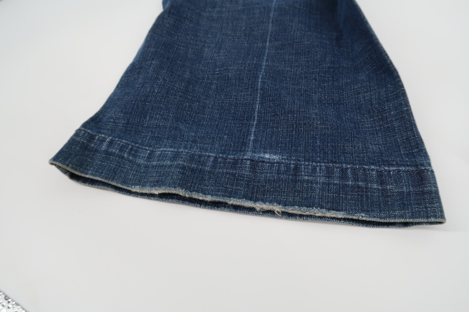 7 For All Mankind DOJO Jeans Wide Flare Leg Womens Sz 29 32X34 7FAM Rare Pockets