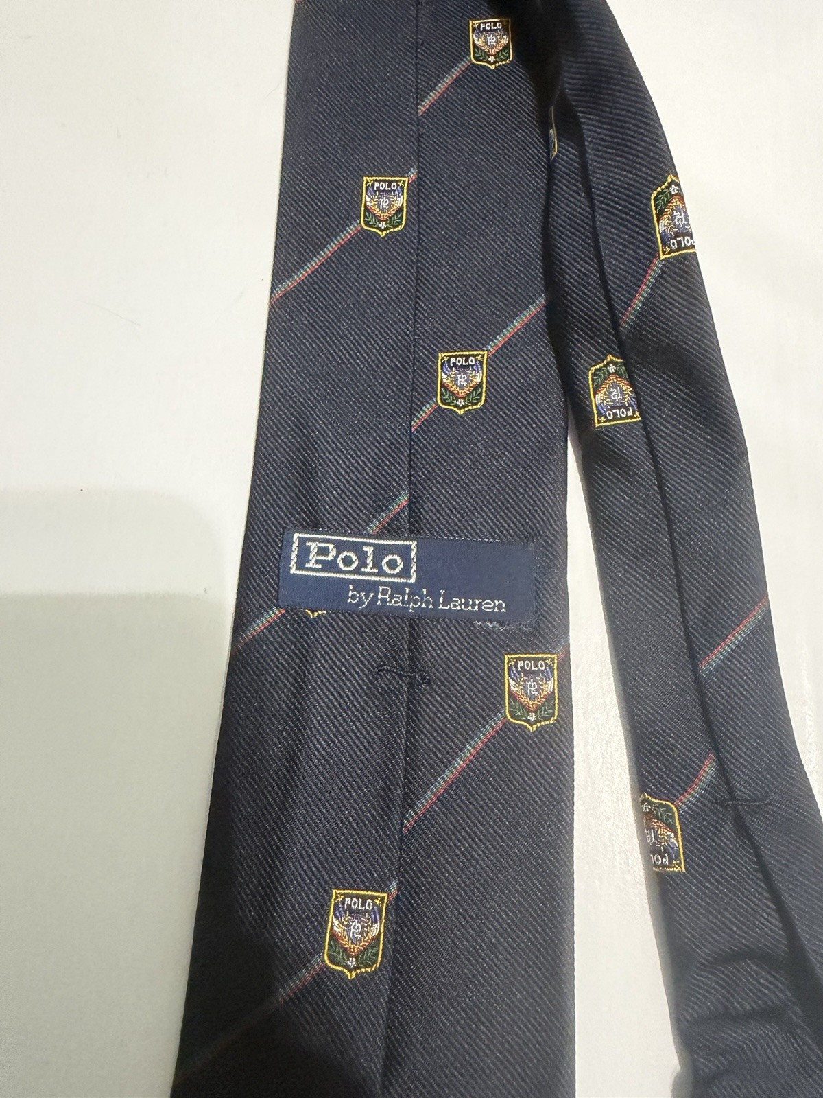Polo Ralph Lauren Silk Woven made by hand Men’s Tie Navy Striped Crest 55″, 3″