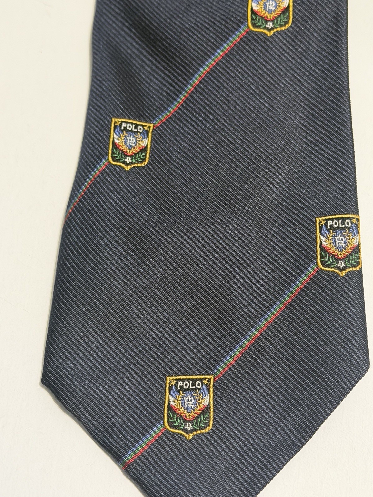 Polo Ralph Lauren Silk Woven made by hand Men’s Tie Navy Striped Crest 55″, 3″