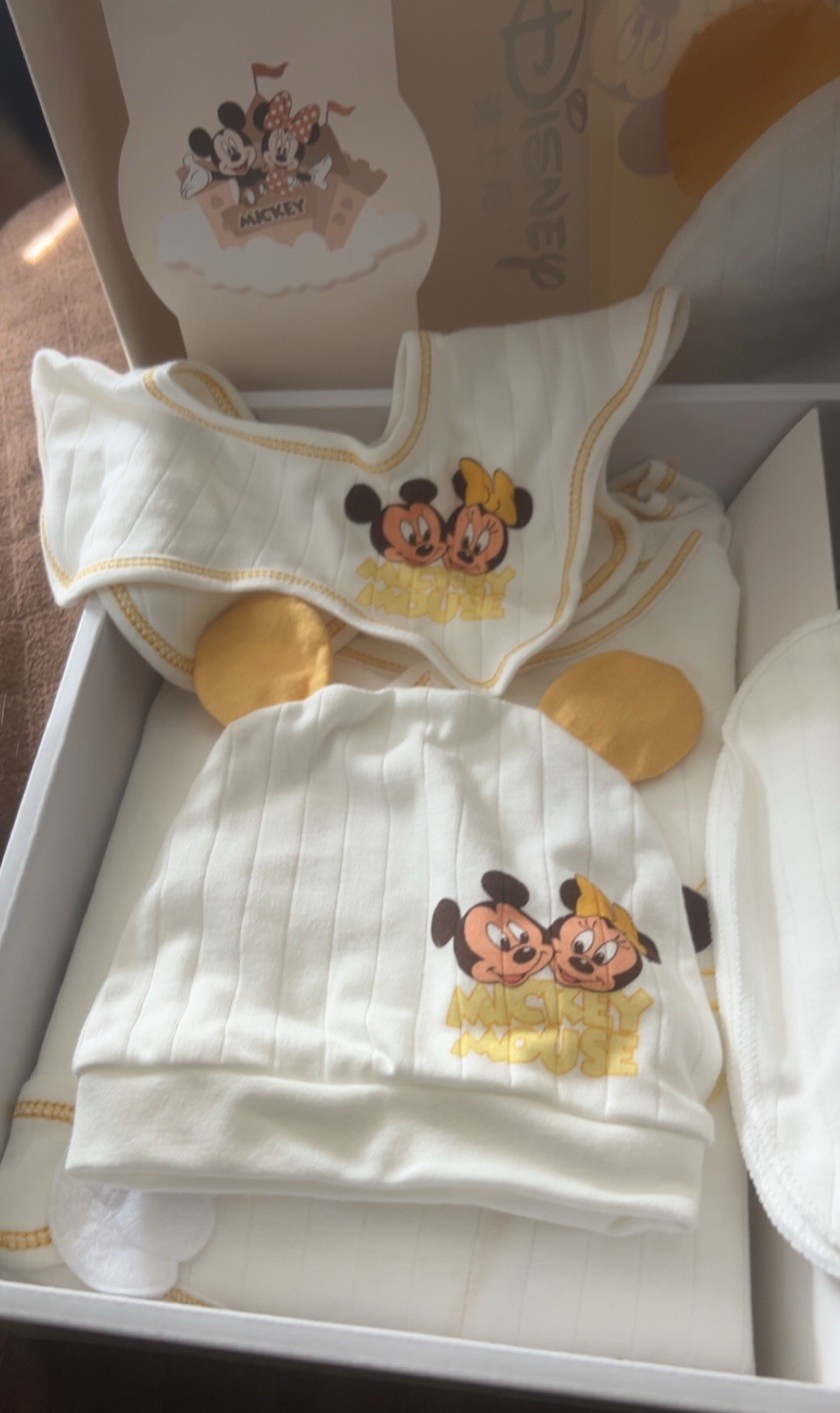 Disney Mickey Mouse Baby Clothing Gift Set