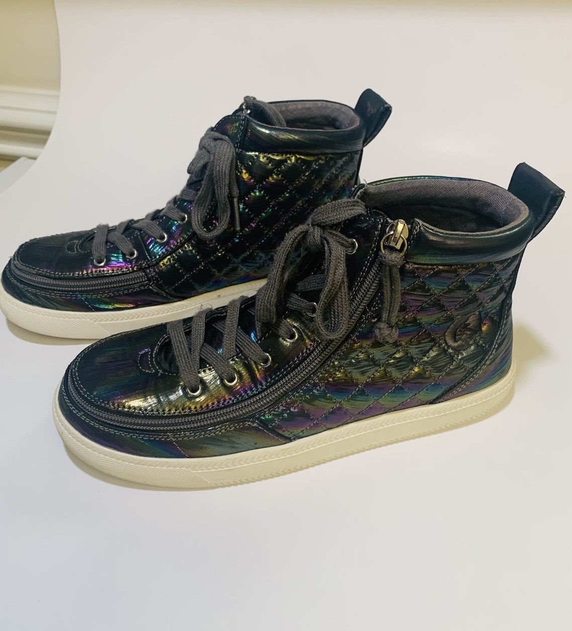 BILLY FOOTWEAR CLASSIC MULTI COLOR METALLIC FAUX LEATHER HIGH TOP Big Kid Size7M