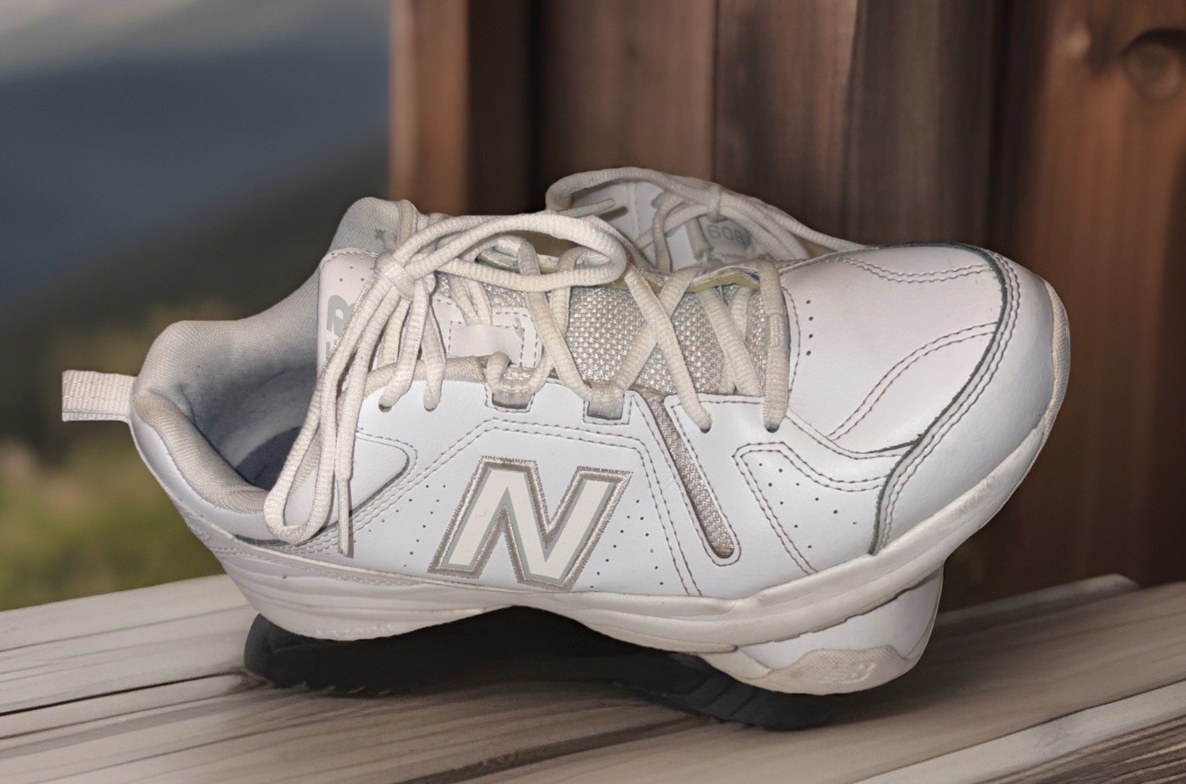 New Balance 608 White Men’s Leather Athletic Sneakers Lace Up Cushioned US 10