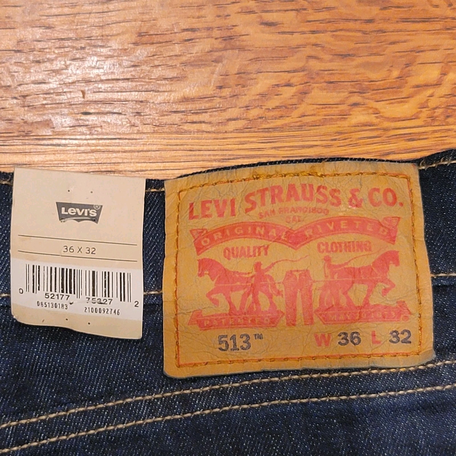 Levi’s 513 Men’s Jeans 36X32 Straight Fit Dark Blue Wash Stretch NWT