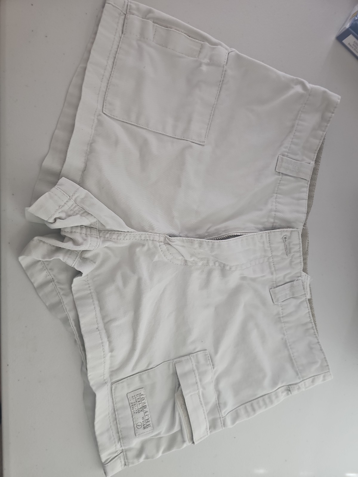 Vintage Jordache Utility Wear Woman’s Canvas Shorts 9/10 Khaki Y2k