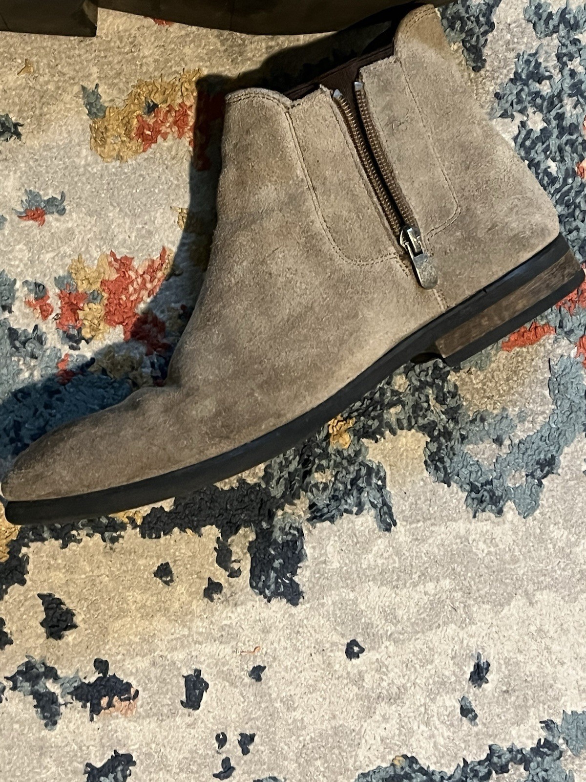 Call It Spring Men’s Suede Chelsea Boots US 9.5 EU 42.5