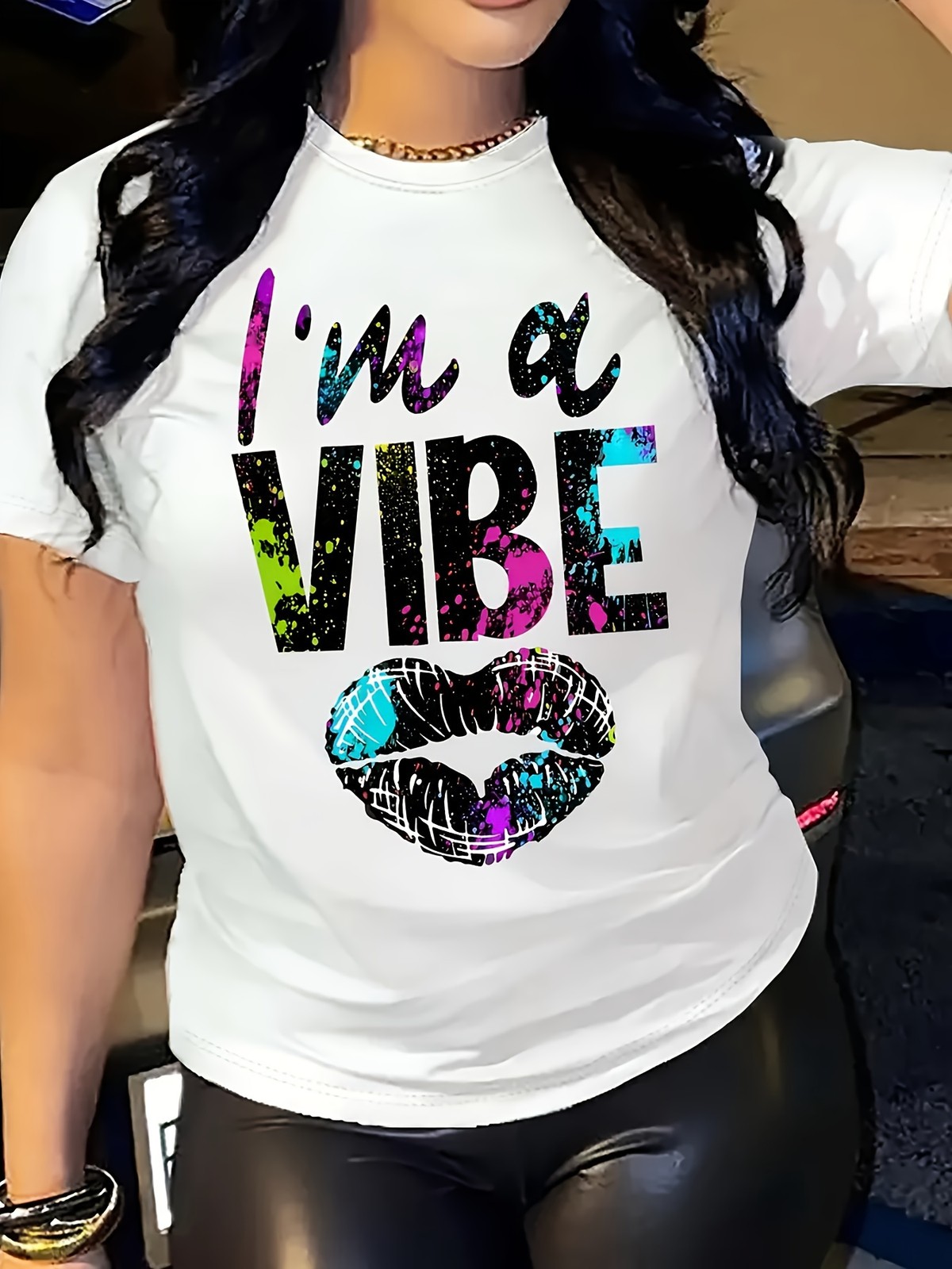 I’m A Vibe Graphic Lip Print Trendy Casual Crew Neck Comfort Fit Gift Unisex Tee