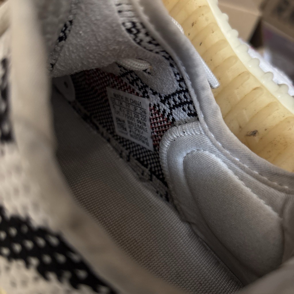 adidas Yeezy Boost 350 V2 Zebra White/Core Black/Red CP9654 2017