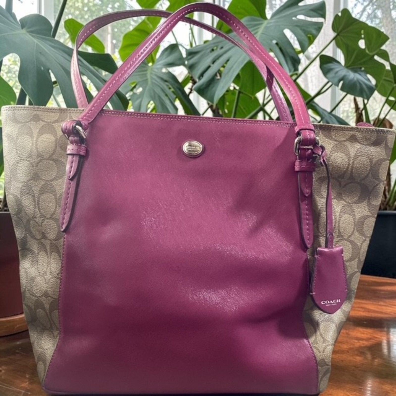 COACH Peyton Saffiano • Khaki Signature Canvas & Passion Berry Magenta! EUC