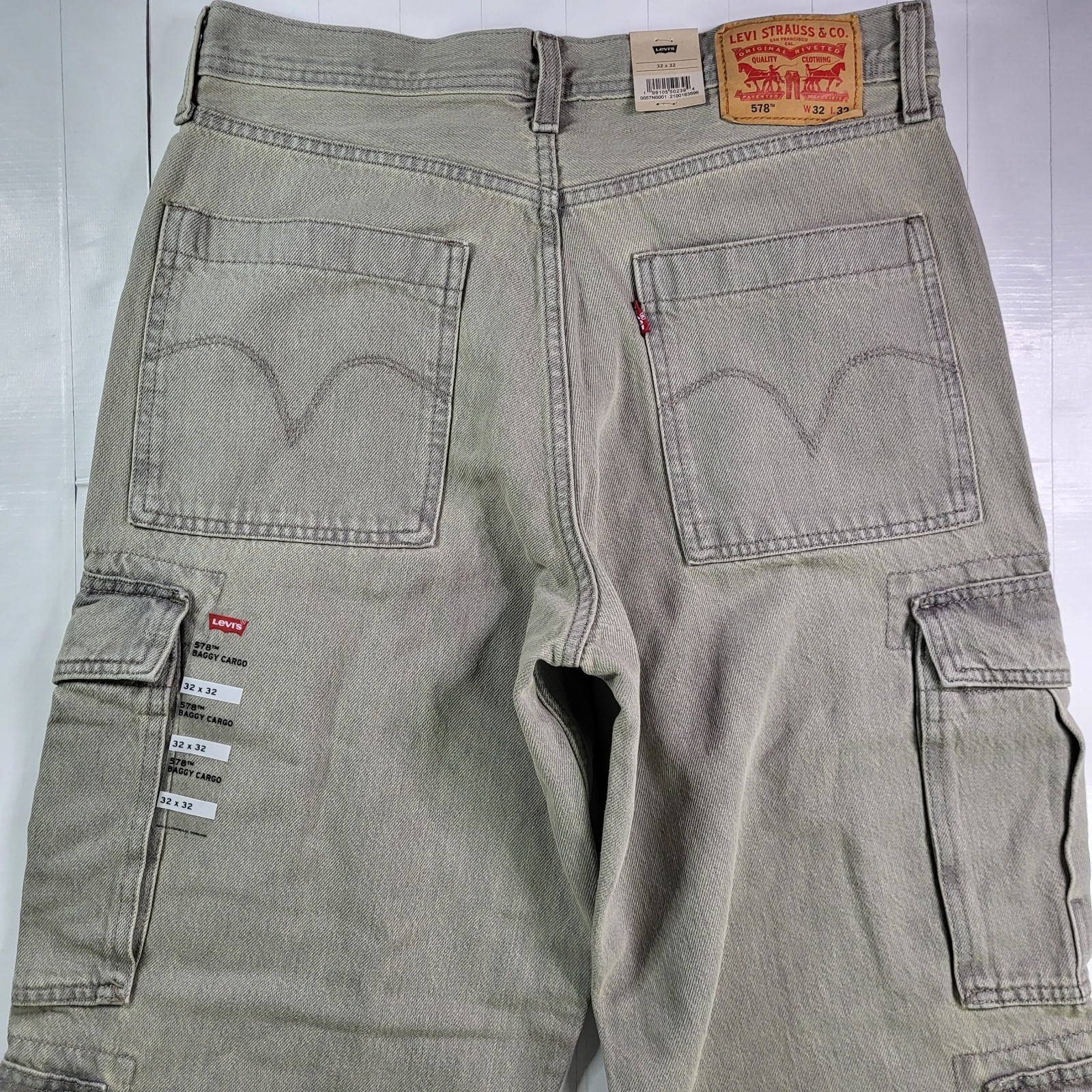 Levi’s 578 Baggy Fit Cargo Jeans 32×32 Mens Light Gray New With Tags Denim