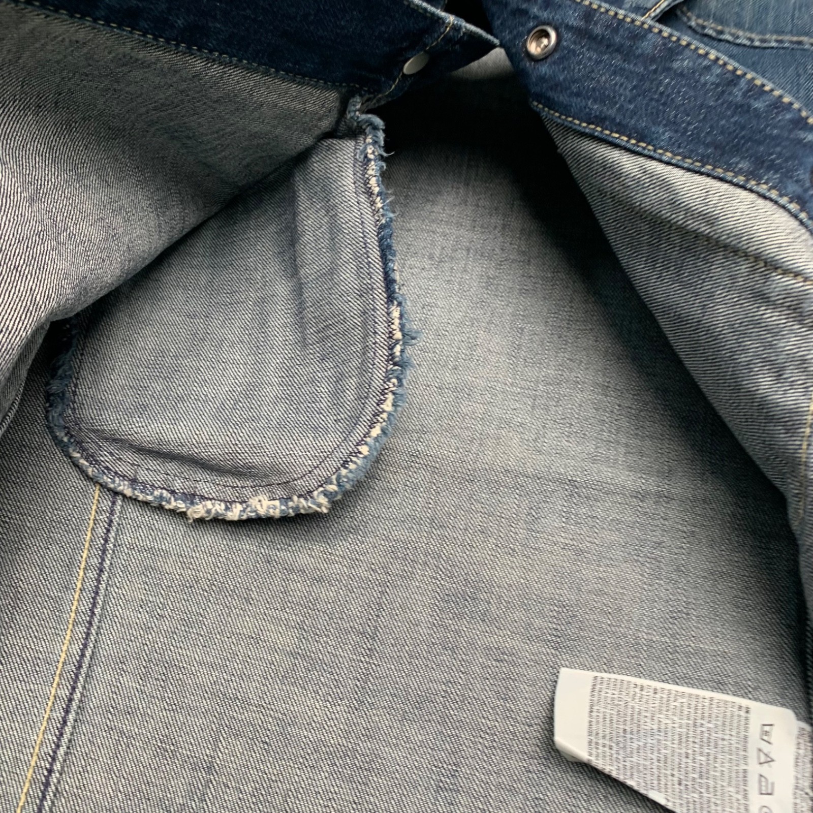 Vintage Y2K Levi’s Engineered Denim Snap Button Jean Jacket Small