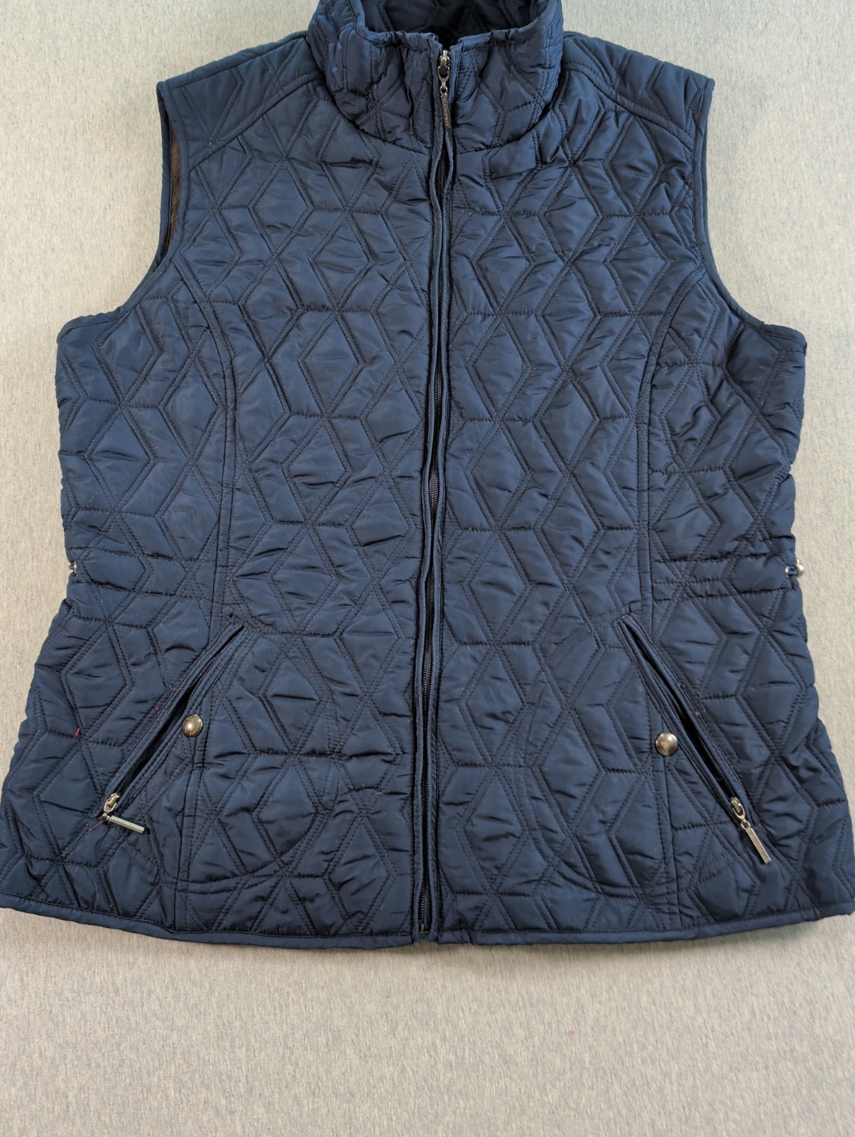 Weatherproof Fleece Lined Quilted Vest Full Zip, Zip Pockets Adjustable Back L