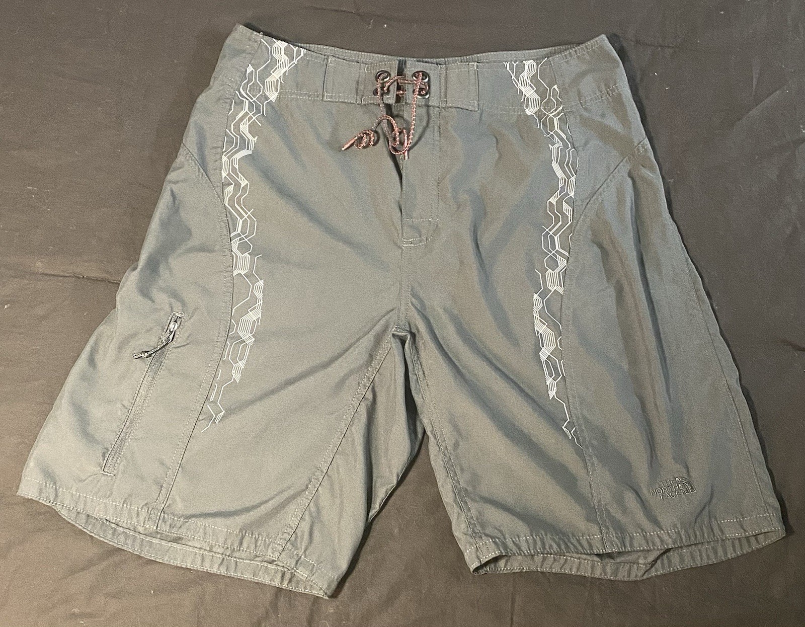 The North Face Men’s Board Shorts Swim Trunks Size 32 Gray Geometric Pattern
