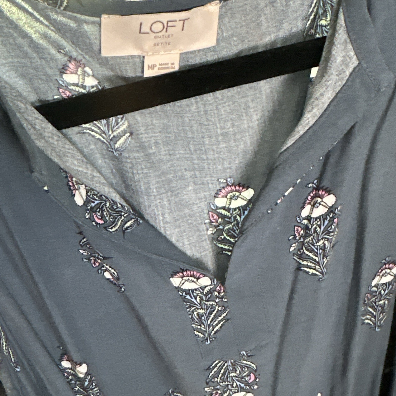 LOFT Outlet Women’s Petite MP Blue Floral Sleeveless V-Neck Sundress Knee