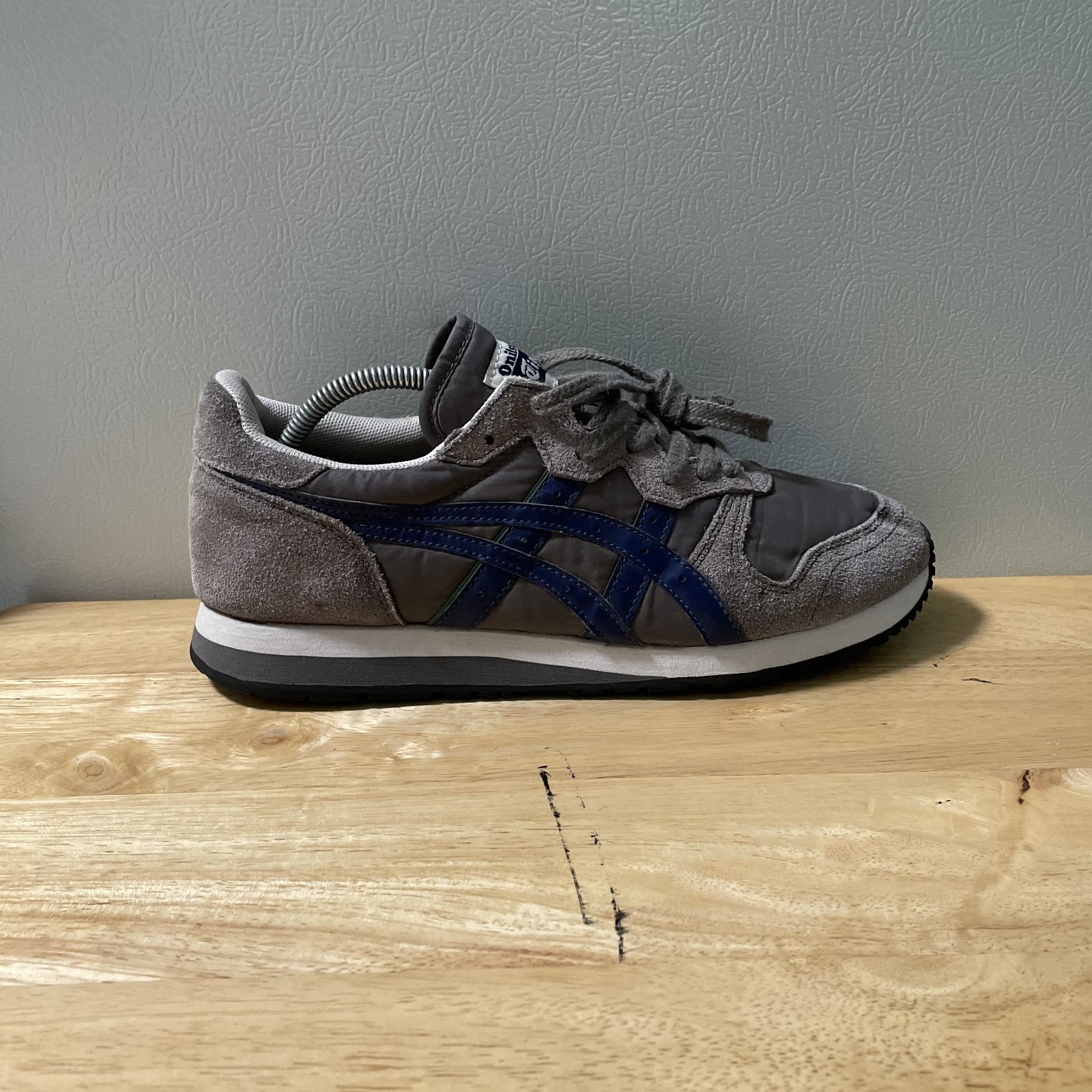 Women 8.5/Men 7 Asics OC Omni Court Runner Onitsuka Tiger Tokyo Grey Shoes dl301