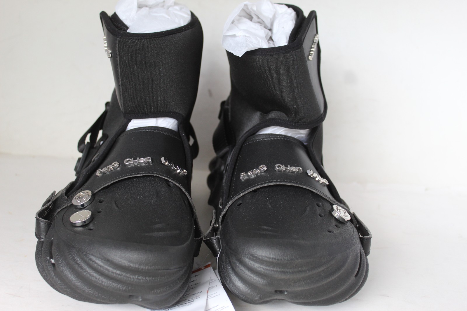 Crocs Unisex Feng Chen WANG X Echo Black Durable Clogs Size M(9) W(11)