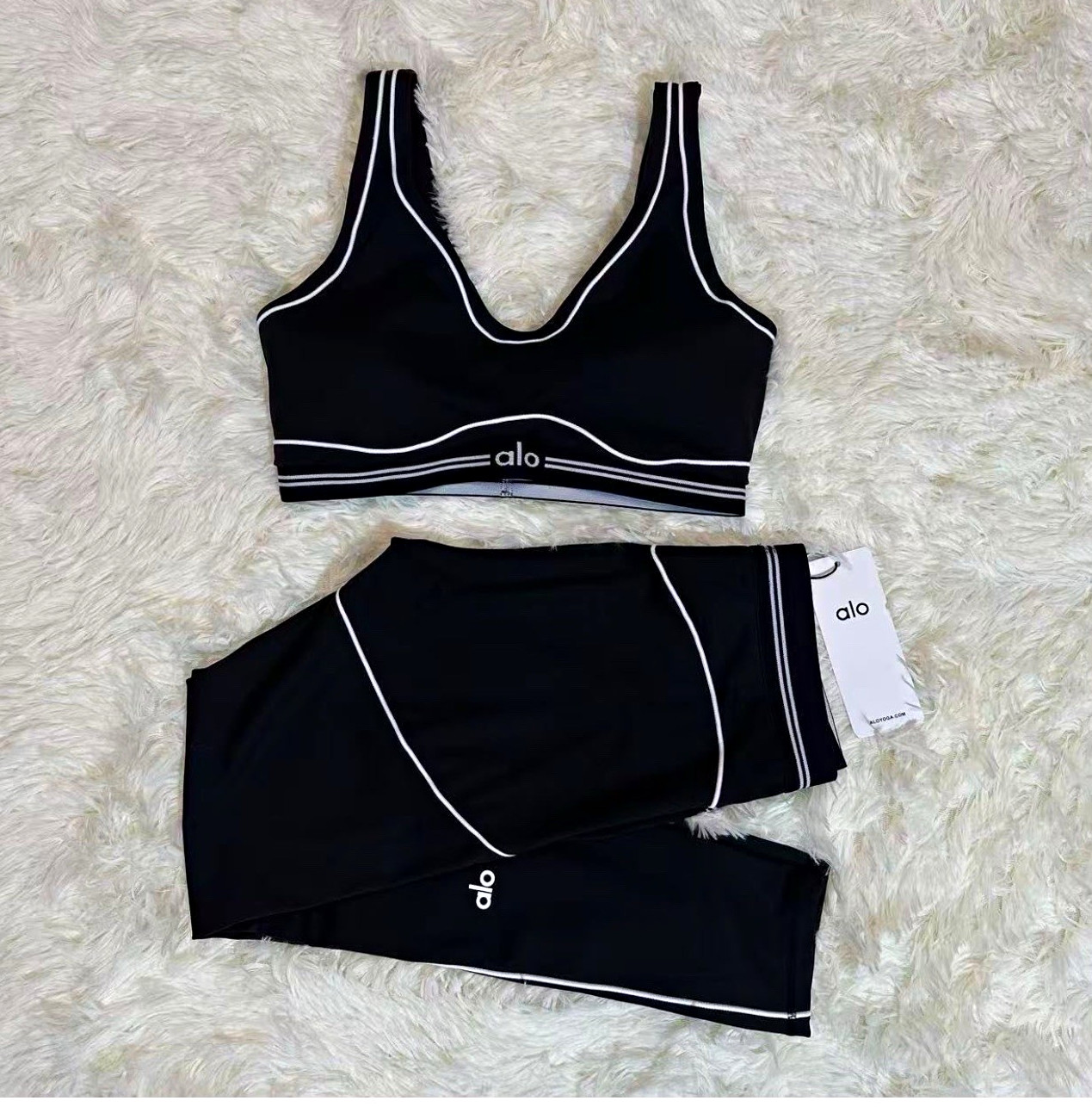 Alo Black/White 2pc Sports Bra & Leggings Set Size S Stretch Nylon/Spandex