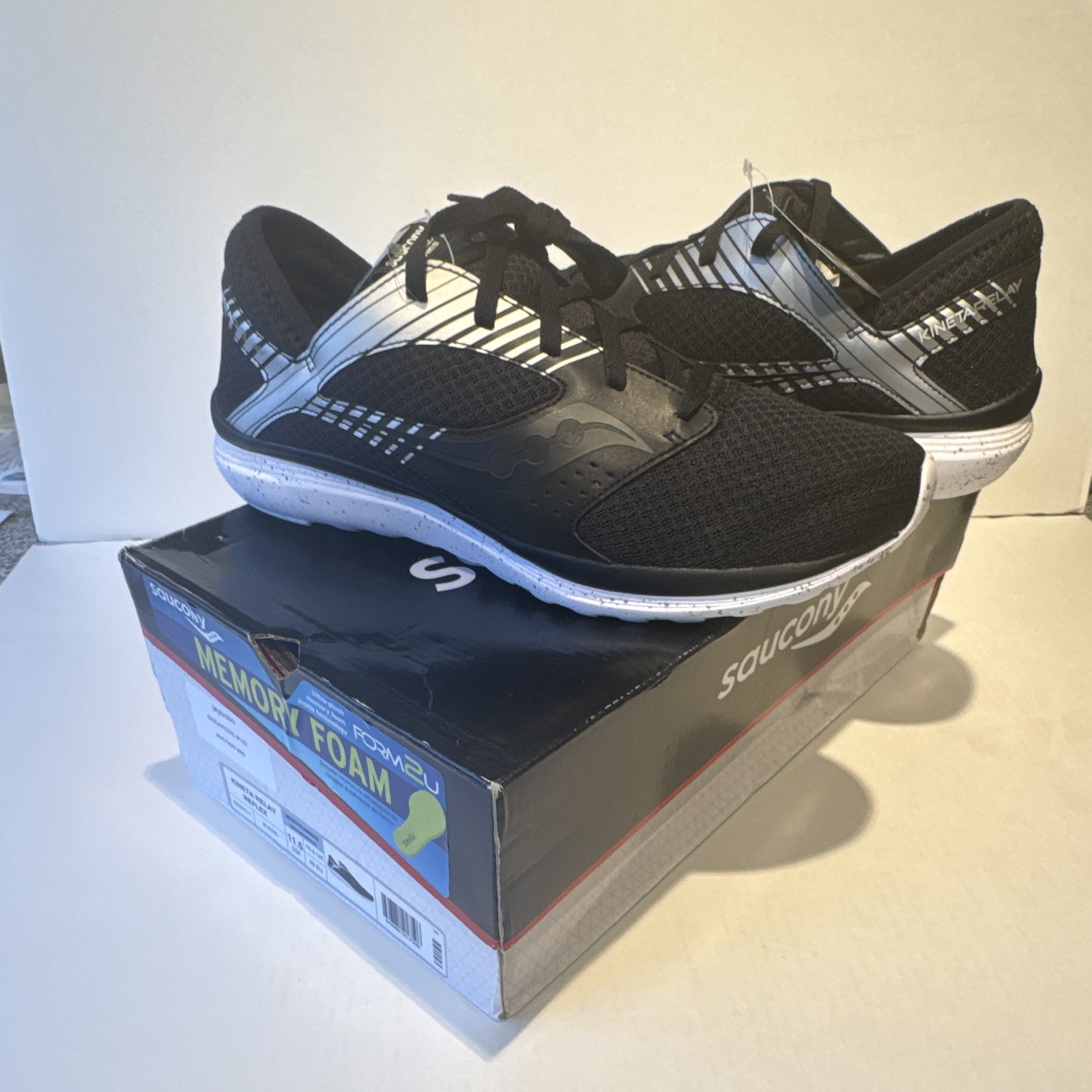Saucony Kineta Relay Reflex Black Silver Low Top Mesh Sneaker S25315-1 sz 11.5m