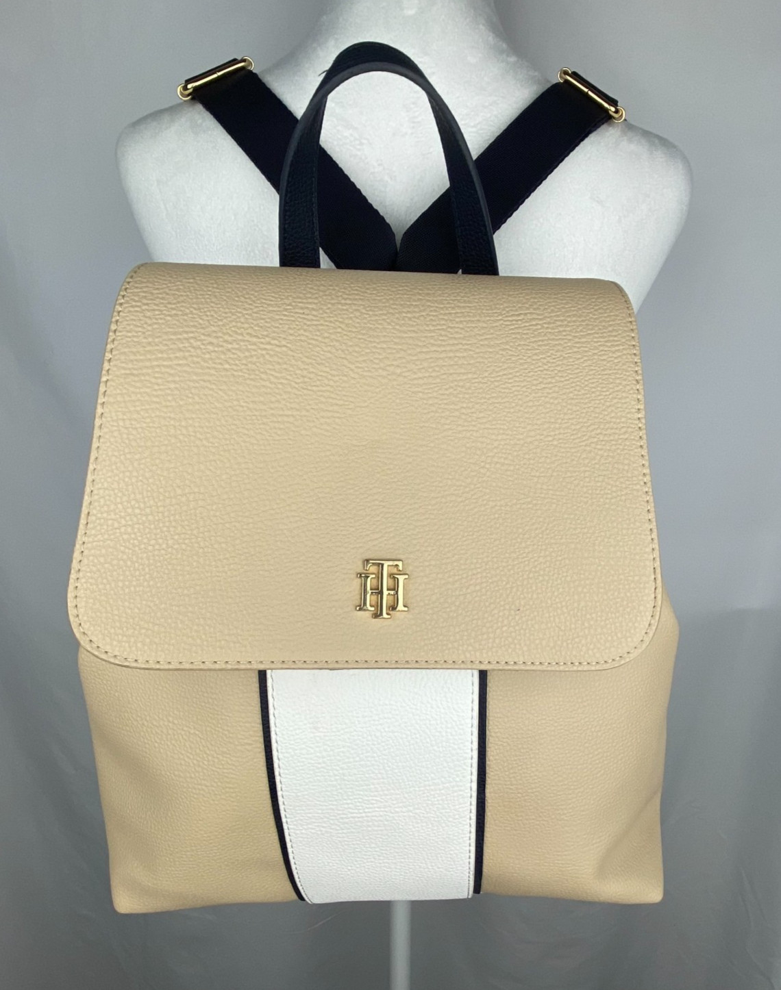 Tommy Hilfiger Chloe II Flap Backpack Fawn/White Greige/Tommy Navy Vegan