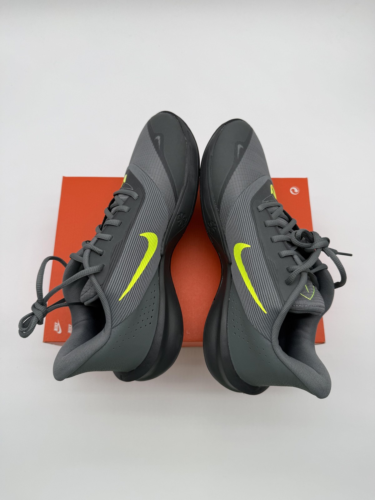 New Nike Precision Shoes Men’s Size 12 Gray Volt Basketball Sneakers HJ9153 004