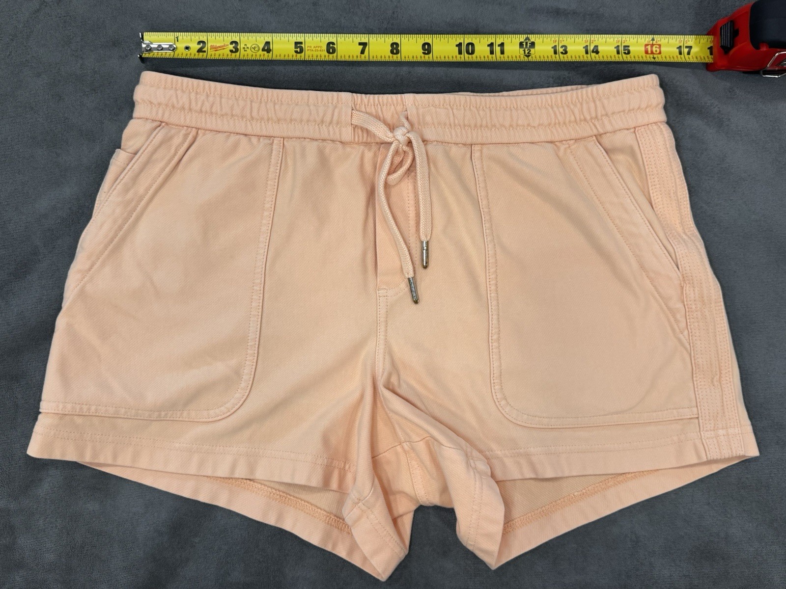 Athleta Farallon Peach Cotton Painter Pocket Shorts Size Medium 3.5 in