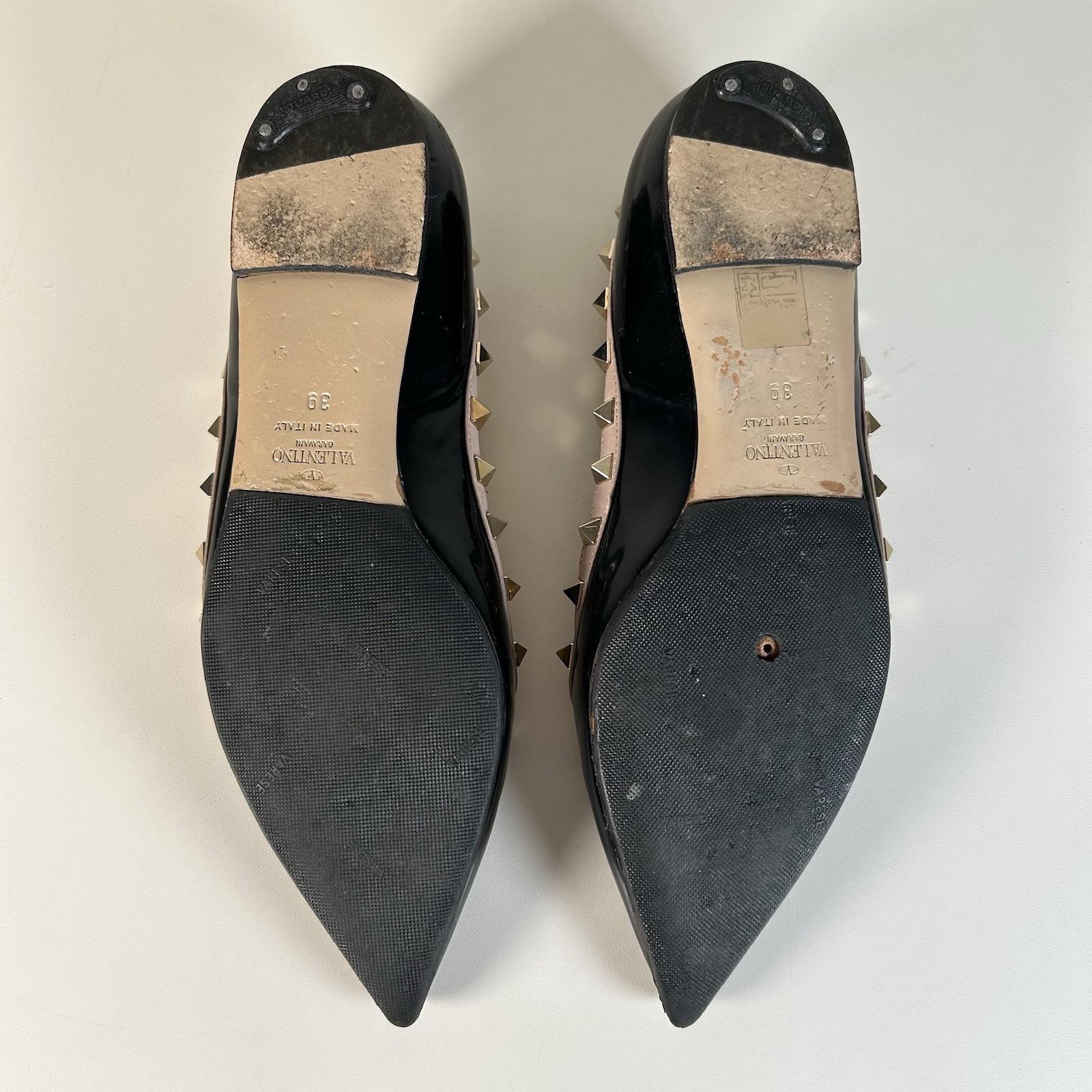 Valentino Garavani Rockstud Ballet Flats Black Pointed Toe Patent Leather Sz 39