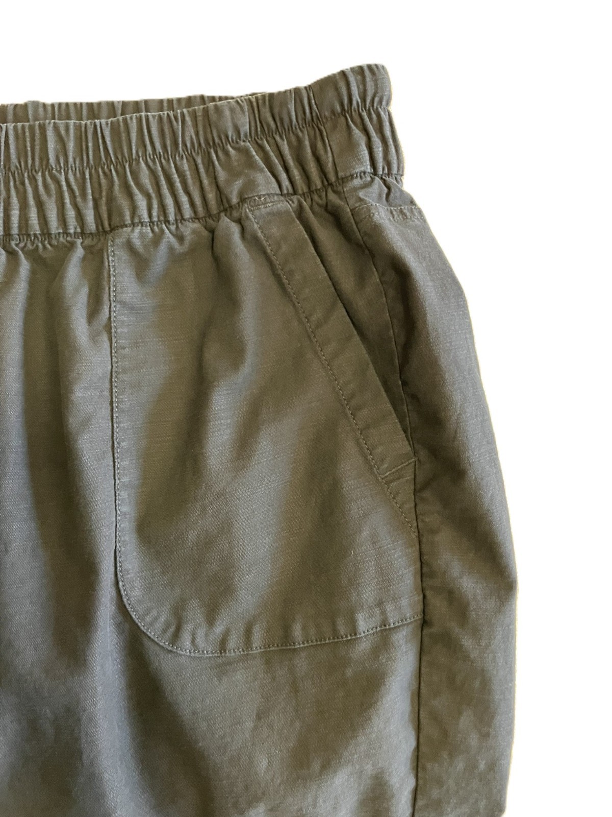 Lane Bryant Black Cropped Capri Pants Elastic Waist Size 14/16