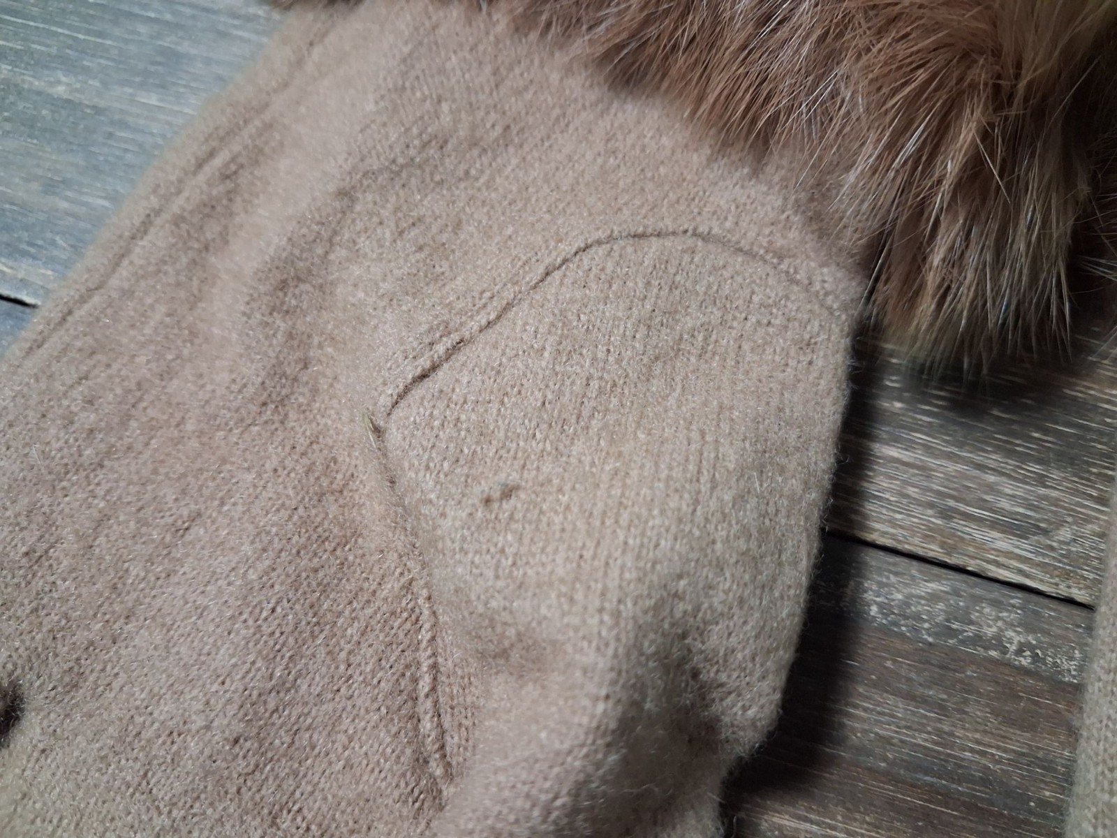 Vintage Cashmere Wool Nylon Light Brown Gloves OS Unknown Fur Phillipines