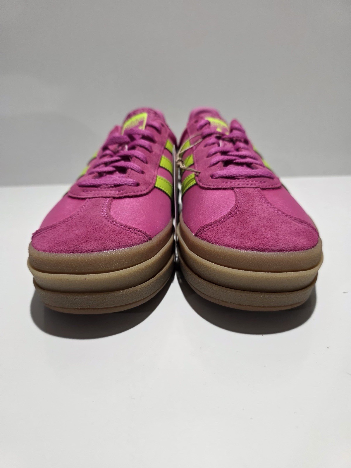 Adidas Gazelle Bold Women’s Athletic Sneaker Running Trainer New Size 7.5Fushsia