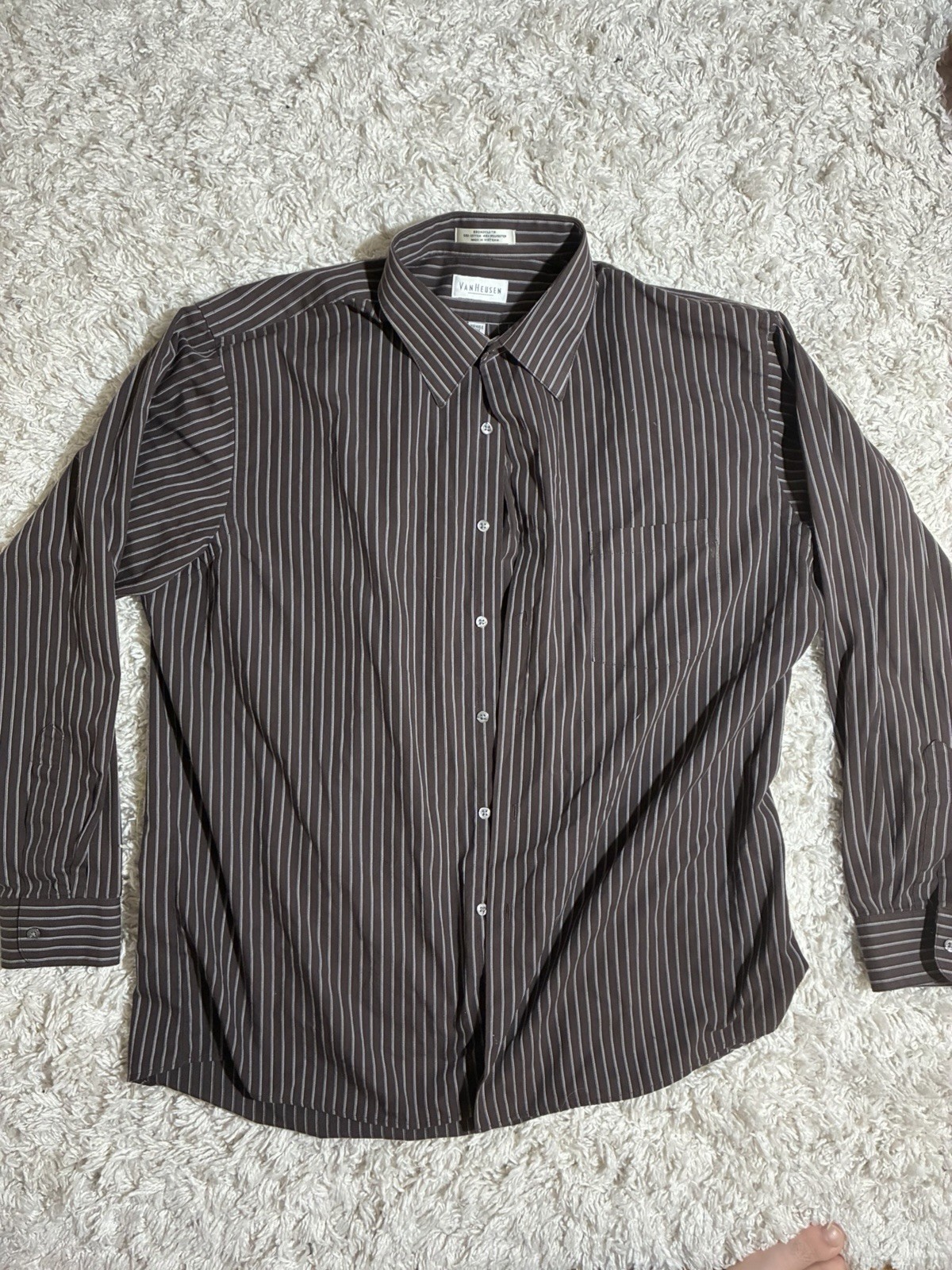 Van Heusen Wrinkle Free Broadcloth Striped Dress Shirt XL 17-17.5 34/35 Brown