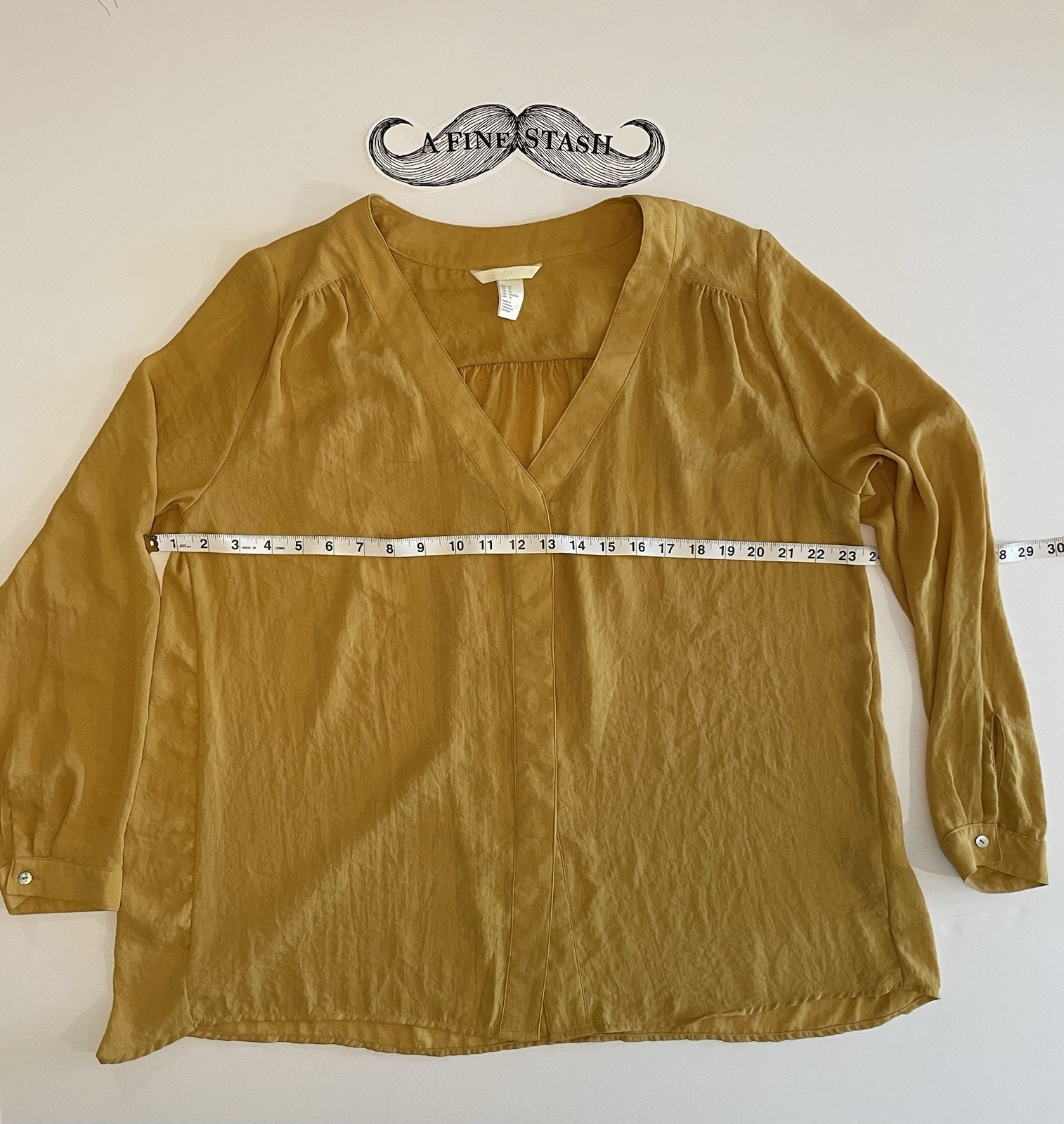 H&M Women’s Relaxed V-Neck Long Sleeve Blouse Mustard US 12