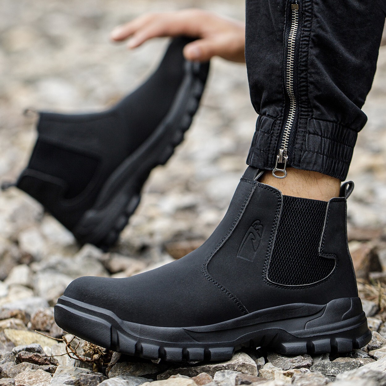 Leather Safety Shoes Slip On Work Boots Steel Toe Shoes Water Resistant Comfort