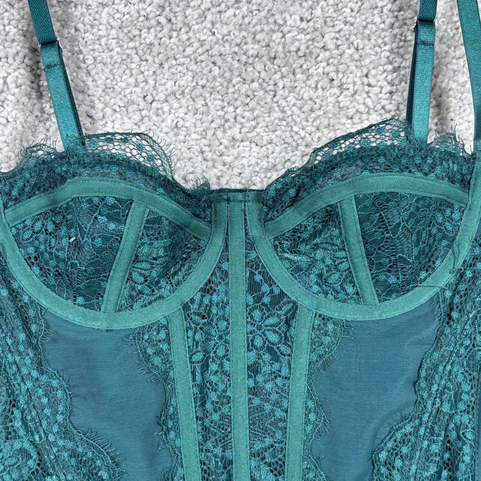 Emerald Green Lace Corset Top Bustier Sweetheart Neckline Hook Eye Back Small
