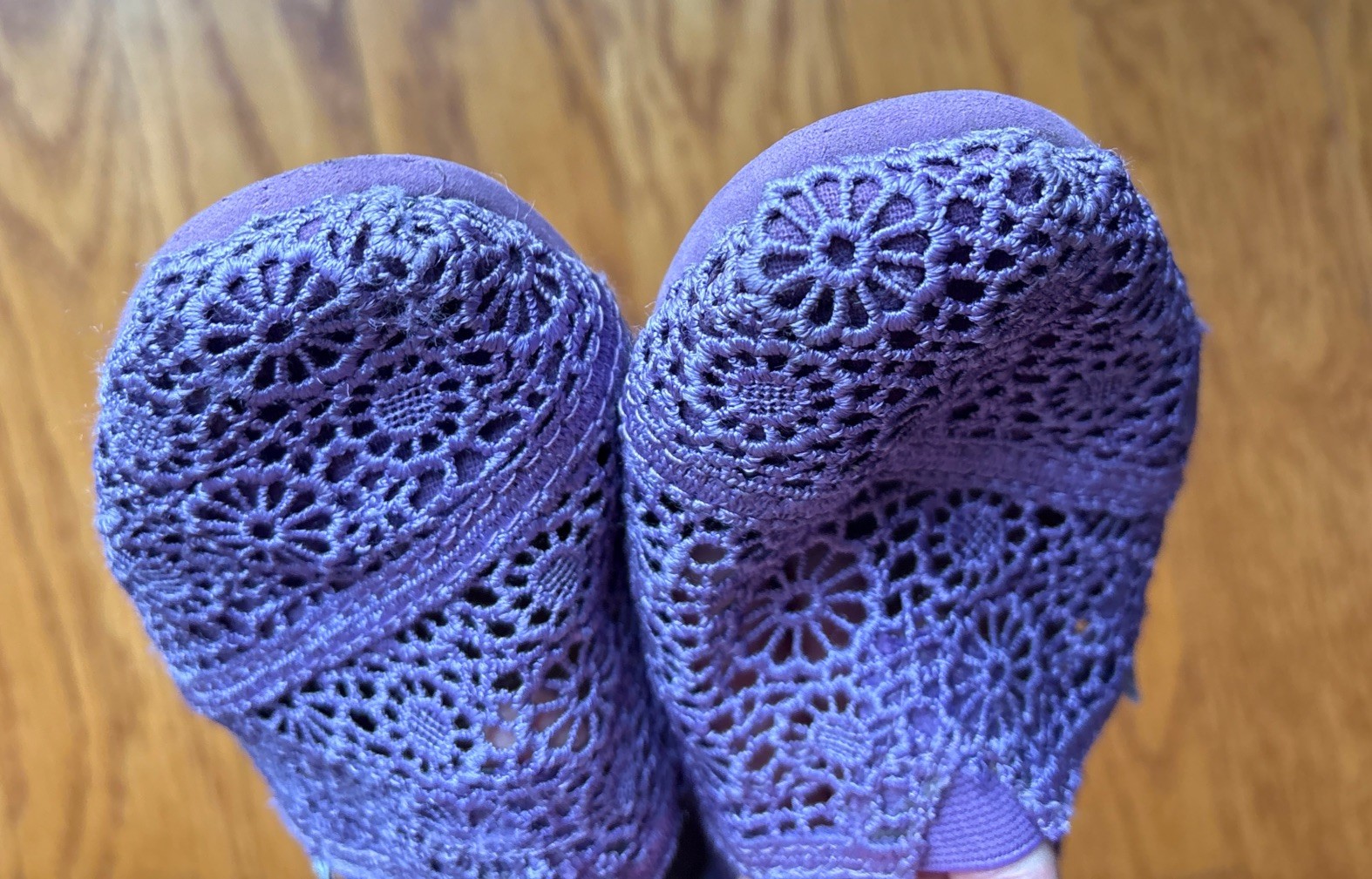 TOMS Womens Alpargata Purple Floral Crochet Lace Slip On Flat Shoes Size 7.5