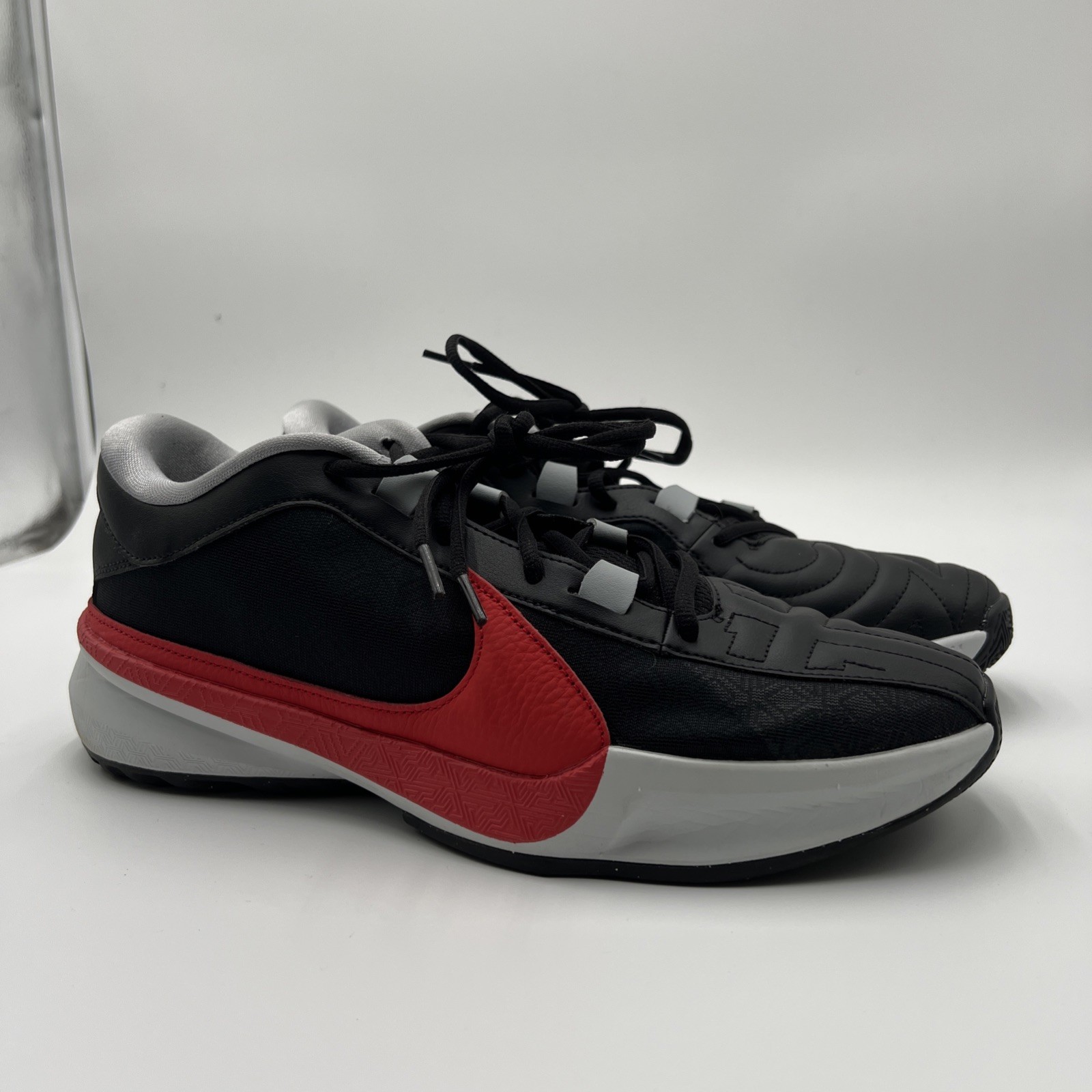 GREAT COND Nike Zoom Freak 5 Black University Red Basketball Shoes Size11(K3-C8)