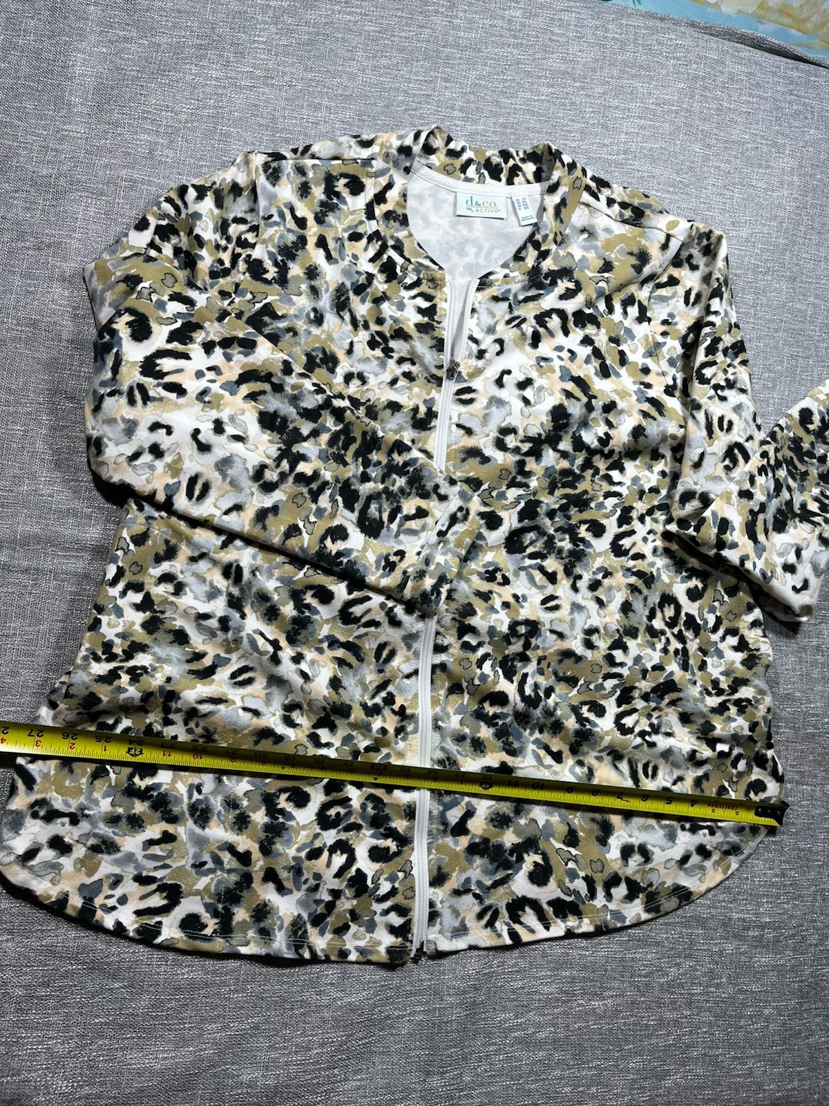 d&co. active Women’s Plus 2X Multicolor Leopard Print Full-Zip Jacket Pockets